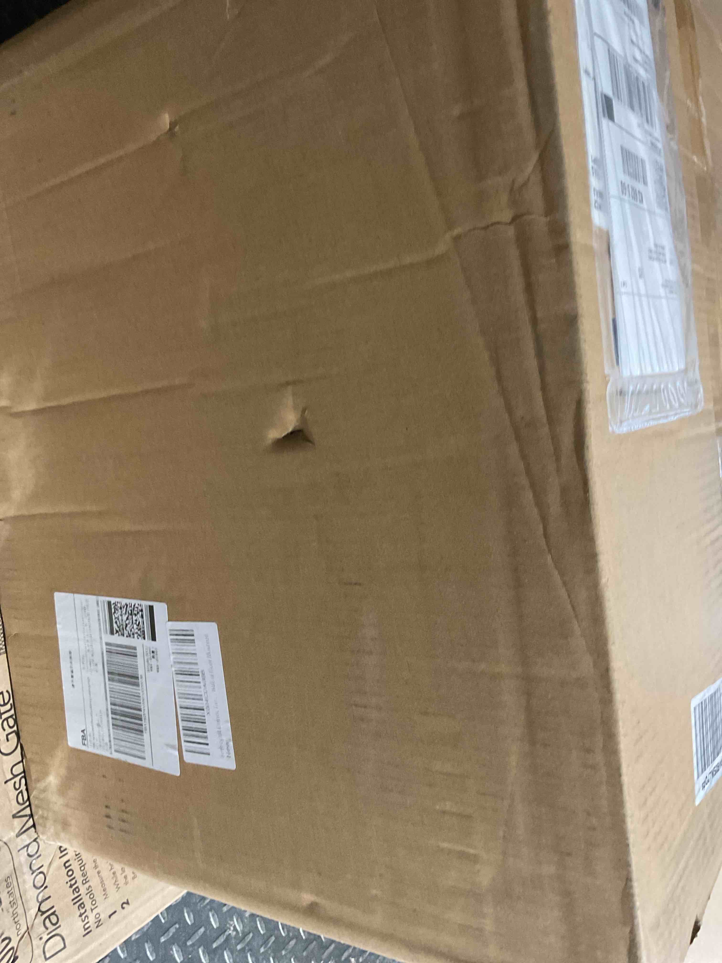 https://s3.amazonaws.com/lotting-images-prod/bidfta/GRA1446104_1759786403400.jpeg