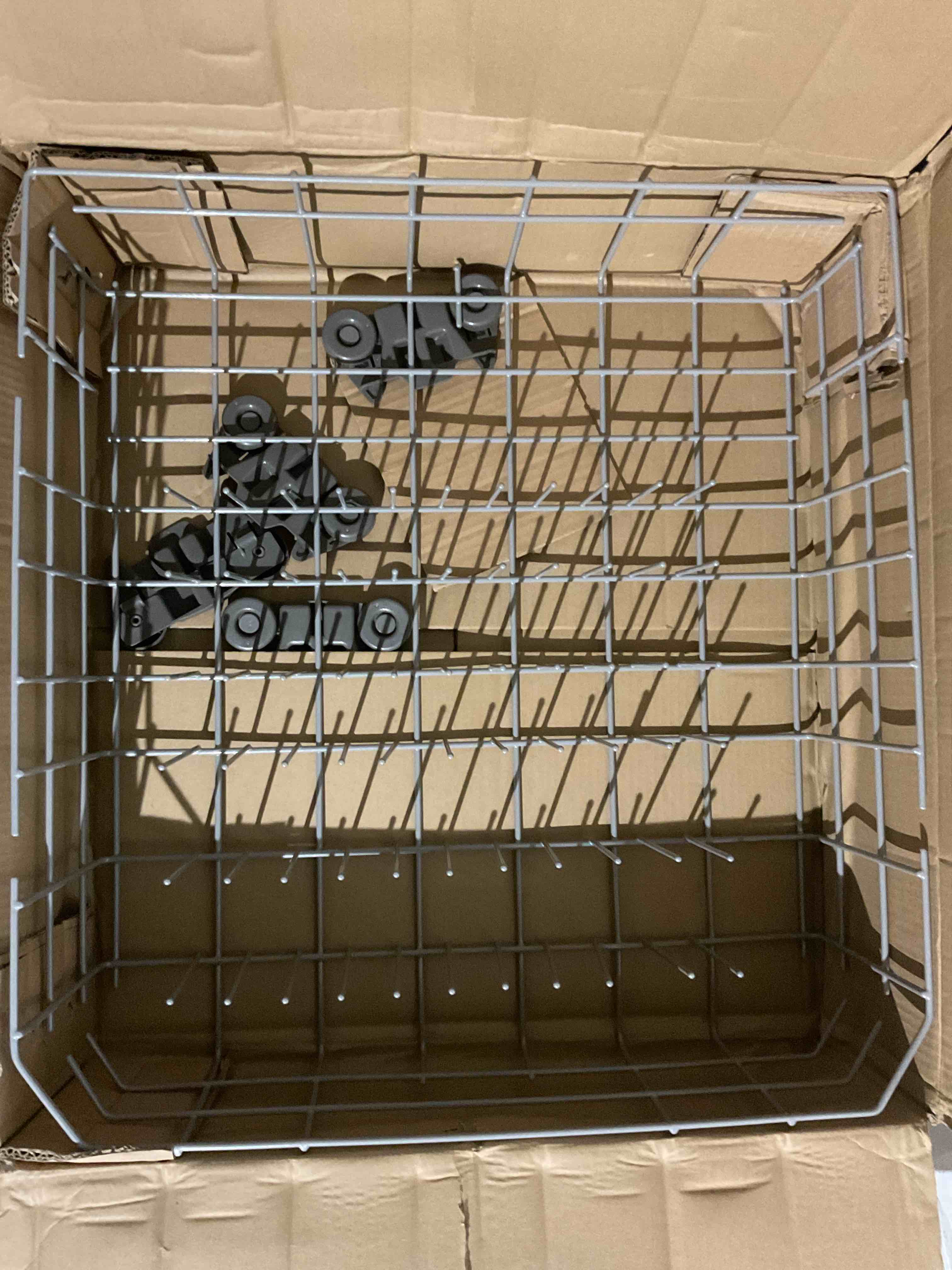 https://s3.amazonaws.com/lotting-images-prod/bidfta/GRA1446206_1759864870494.jpeg