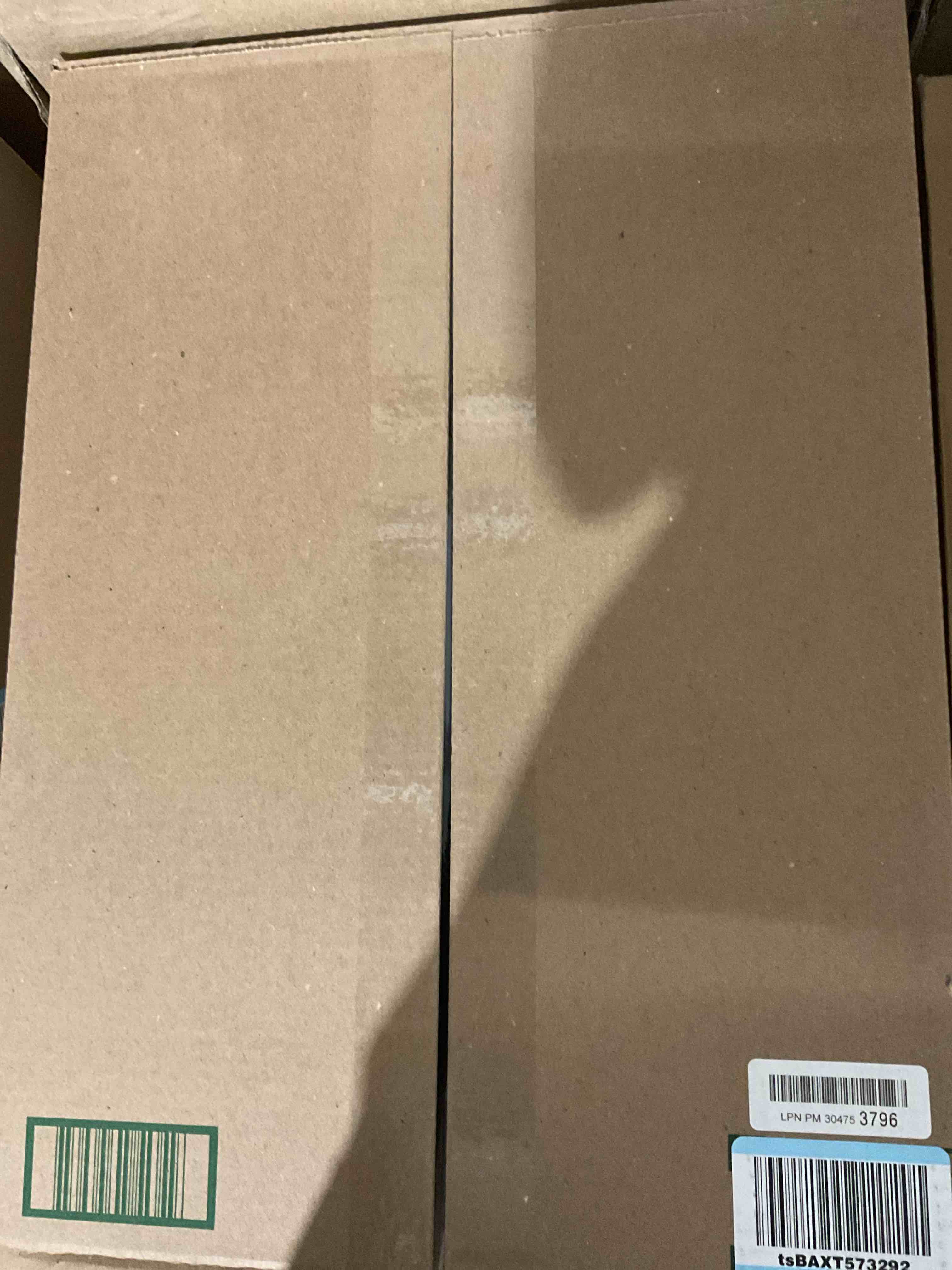 https://s3.amazonaws.com/lotting-images-prod/bidfta/GRA1446363_1759933325367.jpeg