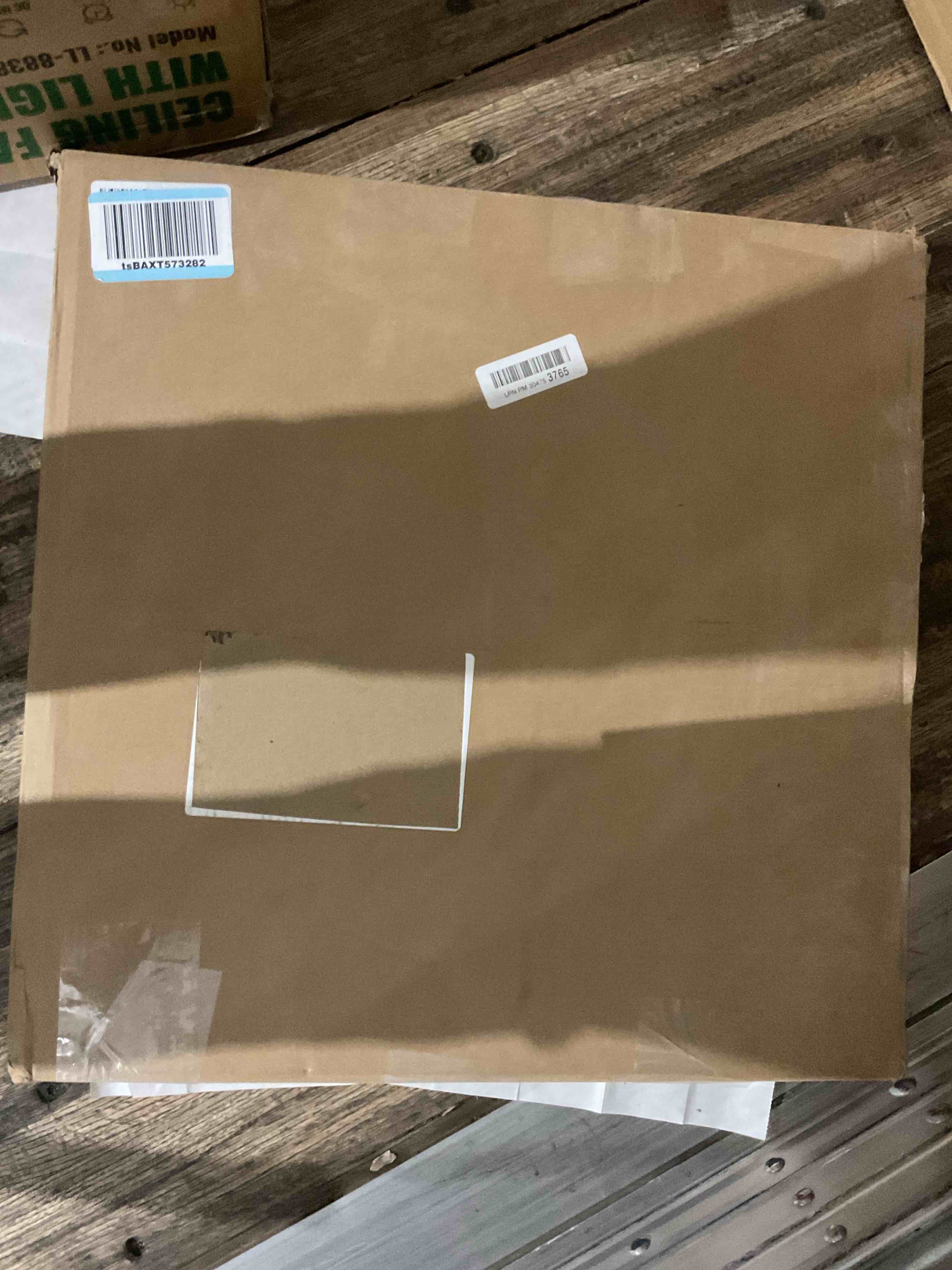 https://s3.amazonaws.com/lotting-images-prod/bidfta/GRA1446407_1759943179977.jpeg