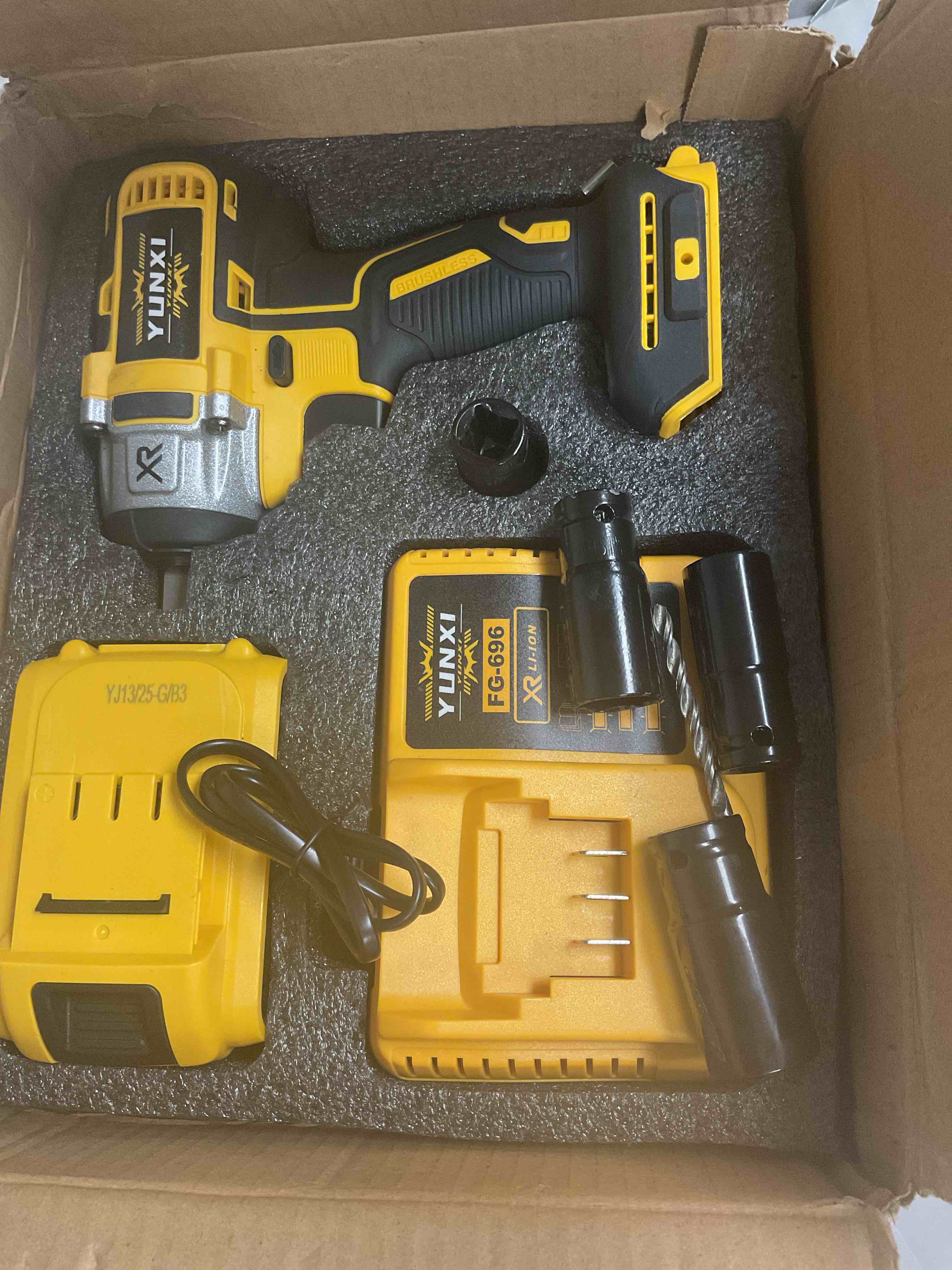 https://s3.amazonaws.com/lotting-images-prod/bidfta/GRA1446885_1760632494011.jpeg