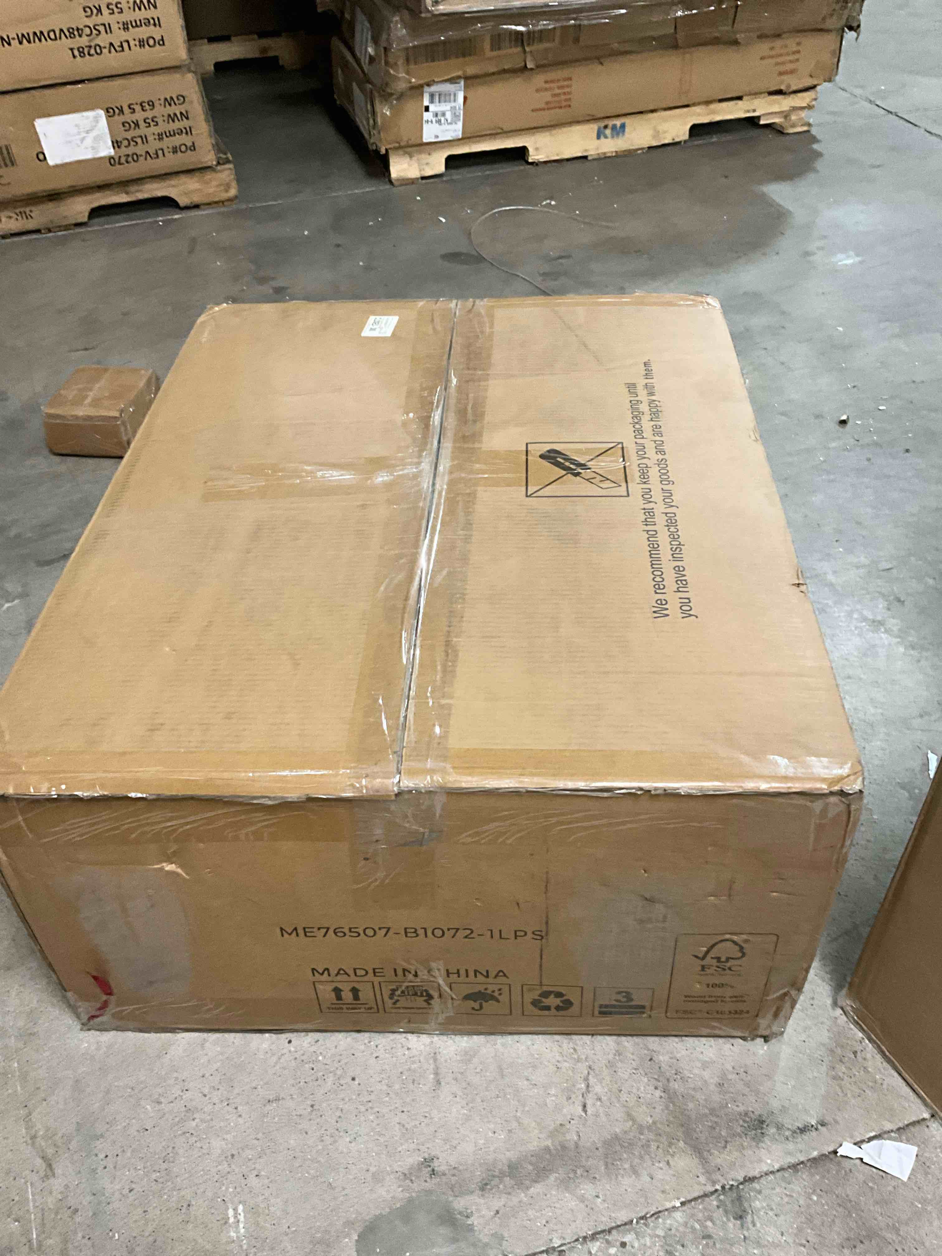 https://s3.amazonaws.com/lotting-images-prod/bidfta/GRA1448977_1750266023114.jpeg