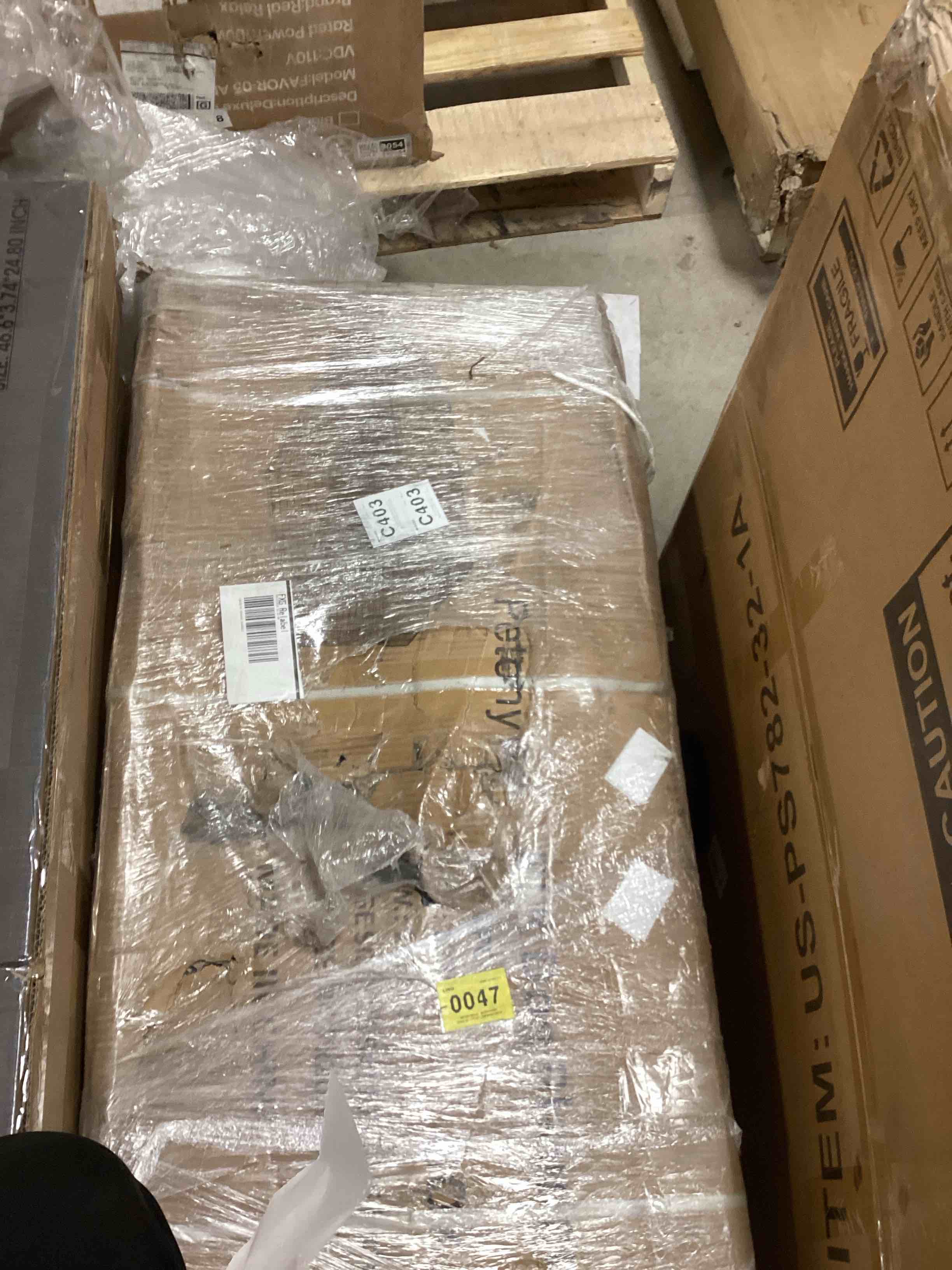 https://s3.amazonaws.com/lotting-images-prod/bidfta/GRA1449068_1750348858539.jpeg