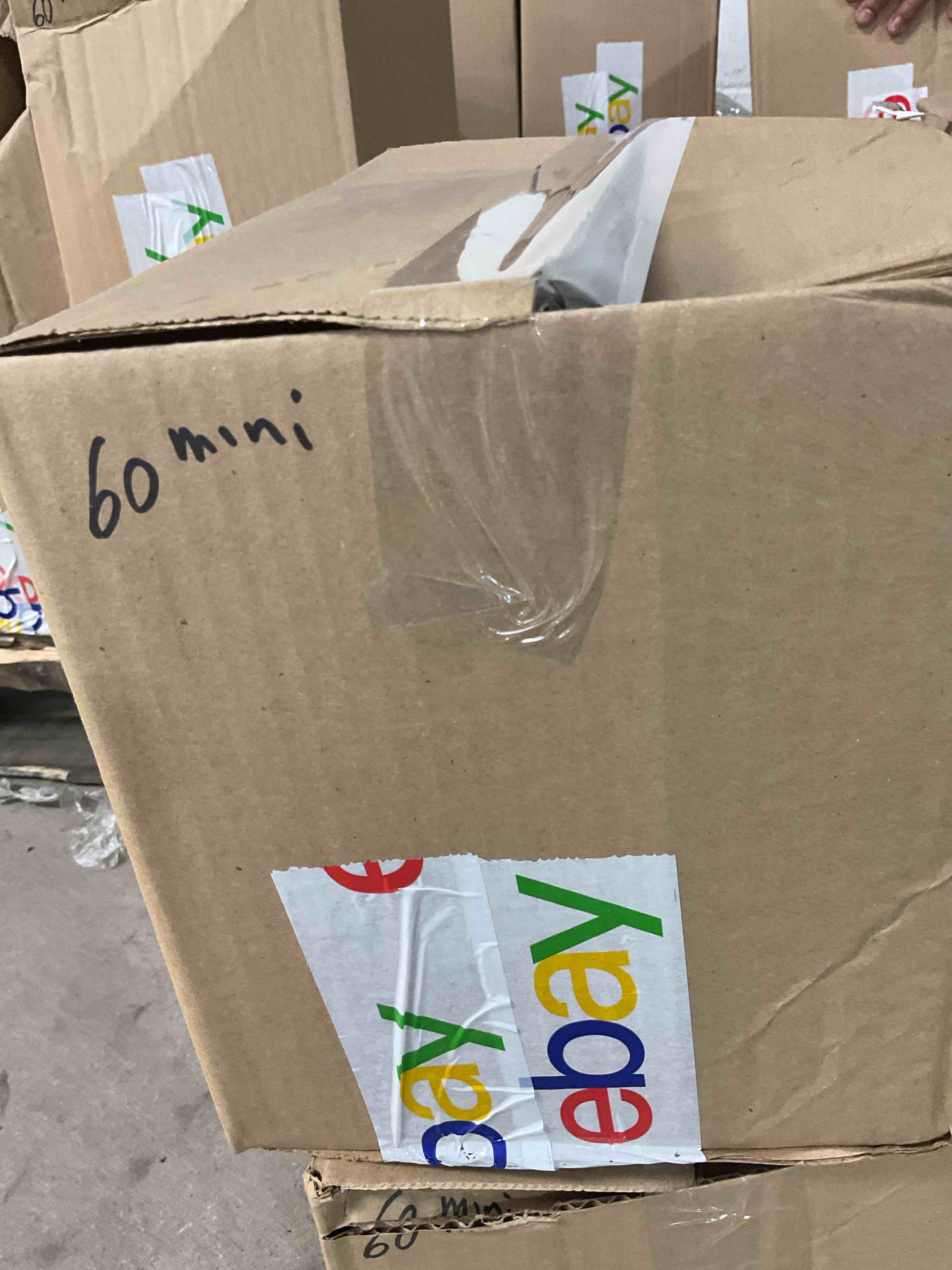 https://s3.amazonaws.com/lotting-images-prod/bidfta/GRA1449444_1759244846545.jpeg