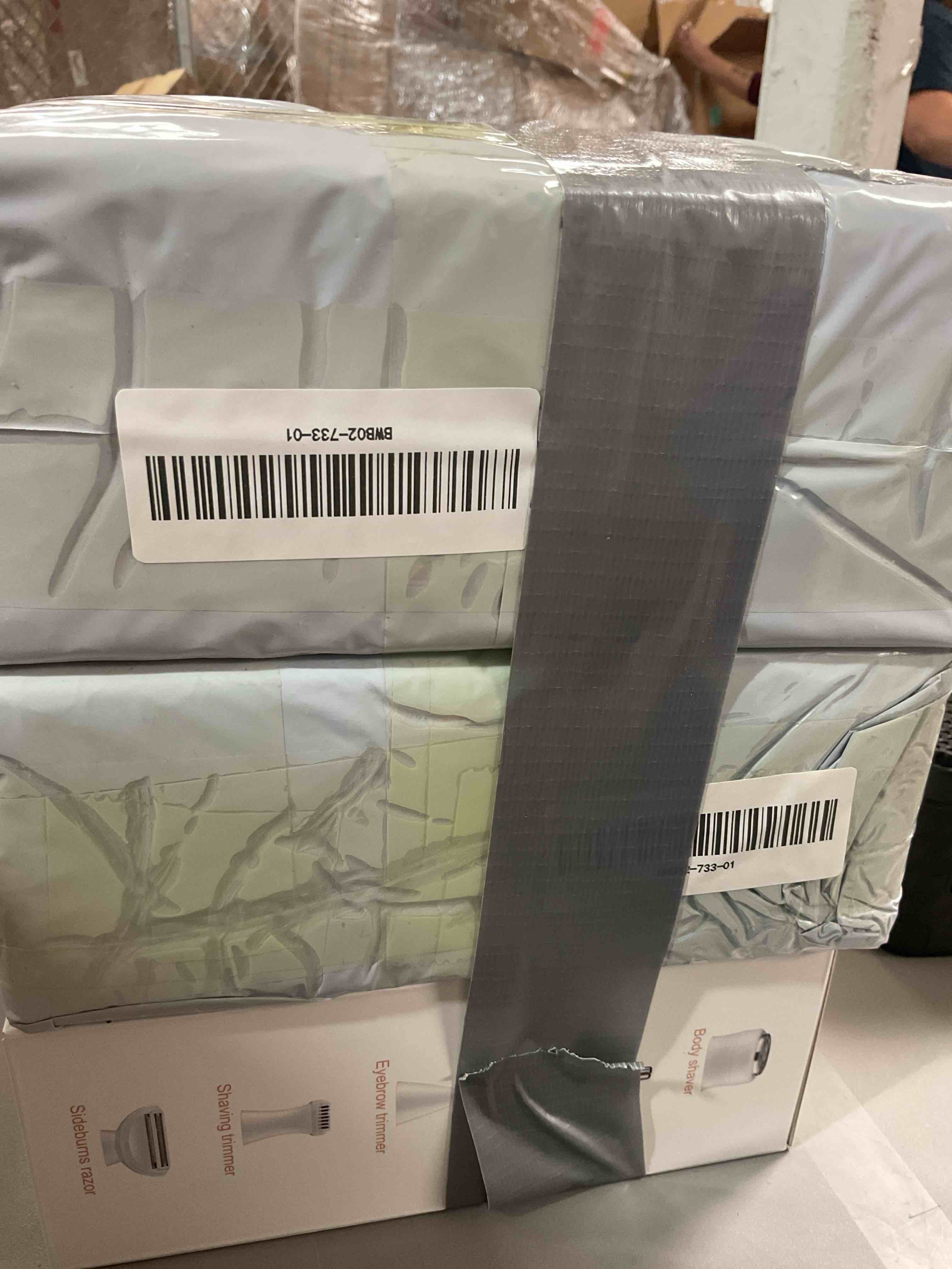 https://s3.amazonaws.com/lotting-images-prod/bidfta/GRA1449559_1760983687616.jpeg
