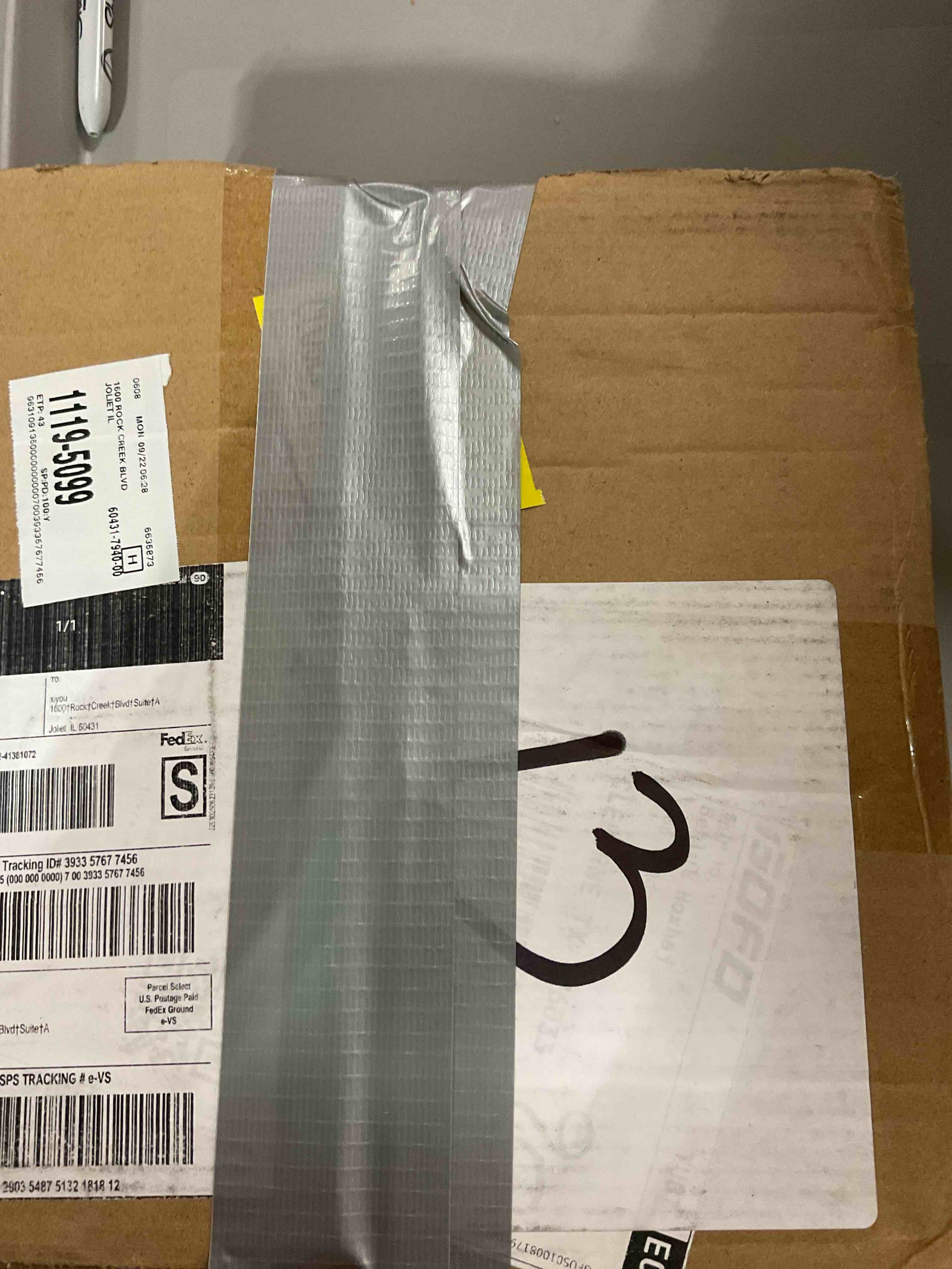 https://s3.amazonaws.com/lotting-images-prod/bidfta/GRA1449574_1760992098354.jpeg