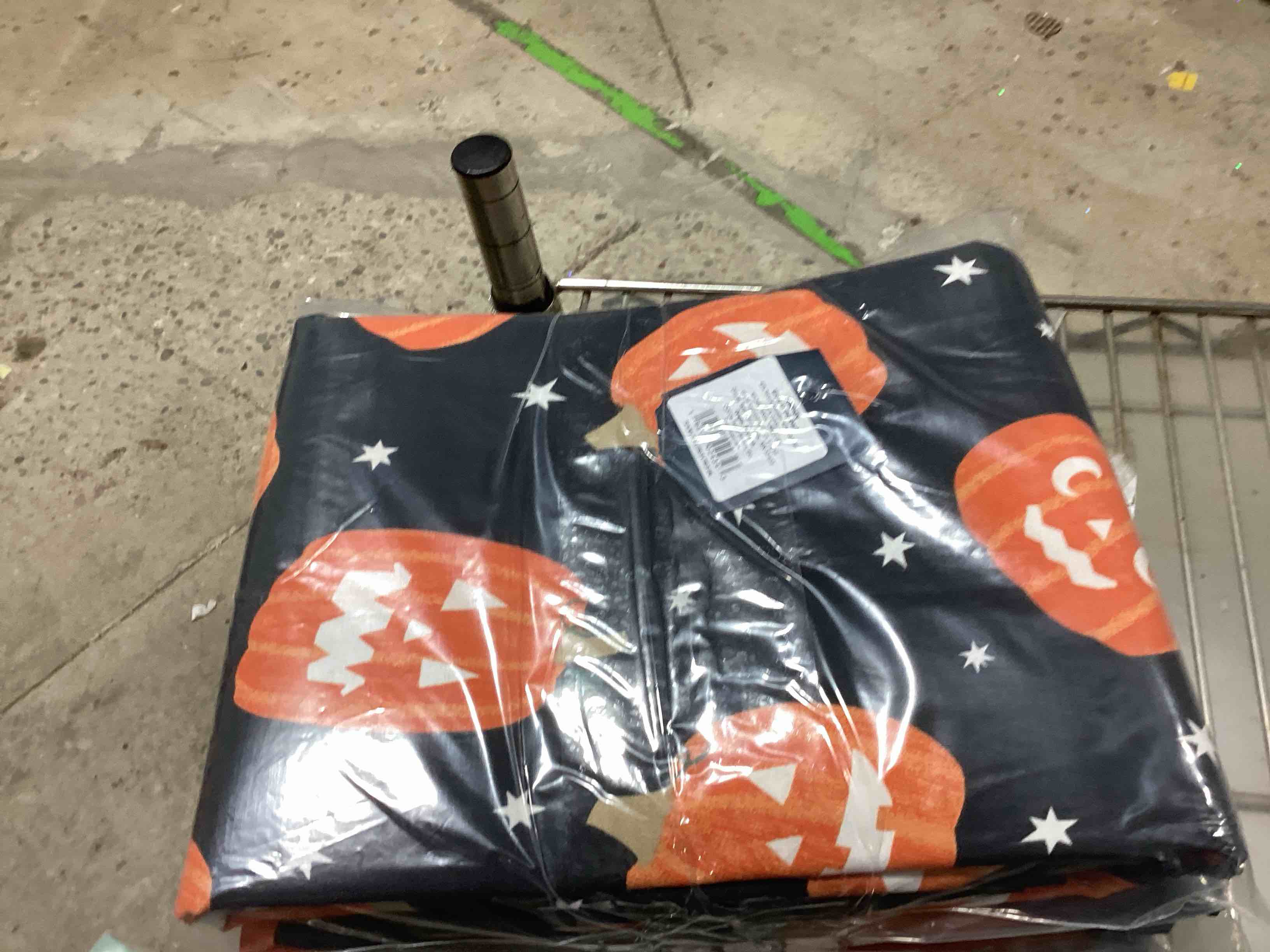https://s3.amazonaws.com/lotting-images-prod/bidfta/GRA1451373_1752505293224.jpeg