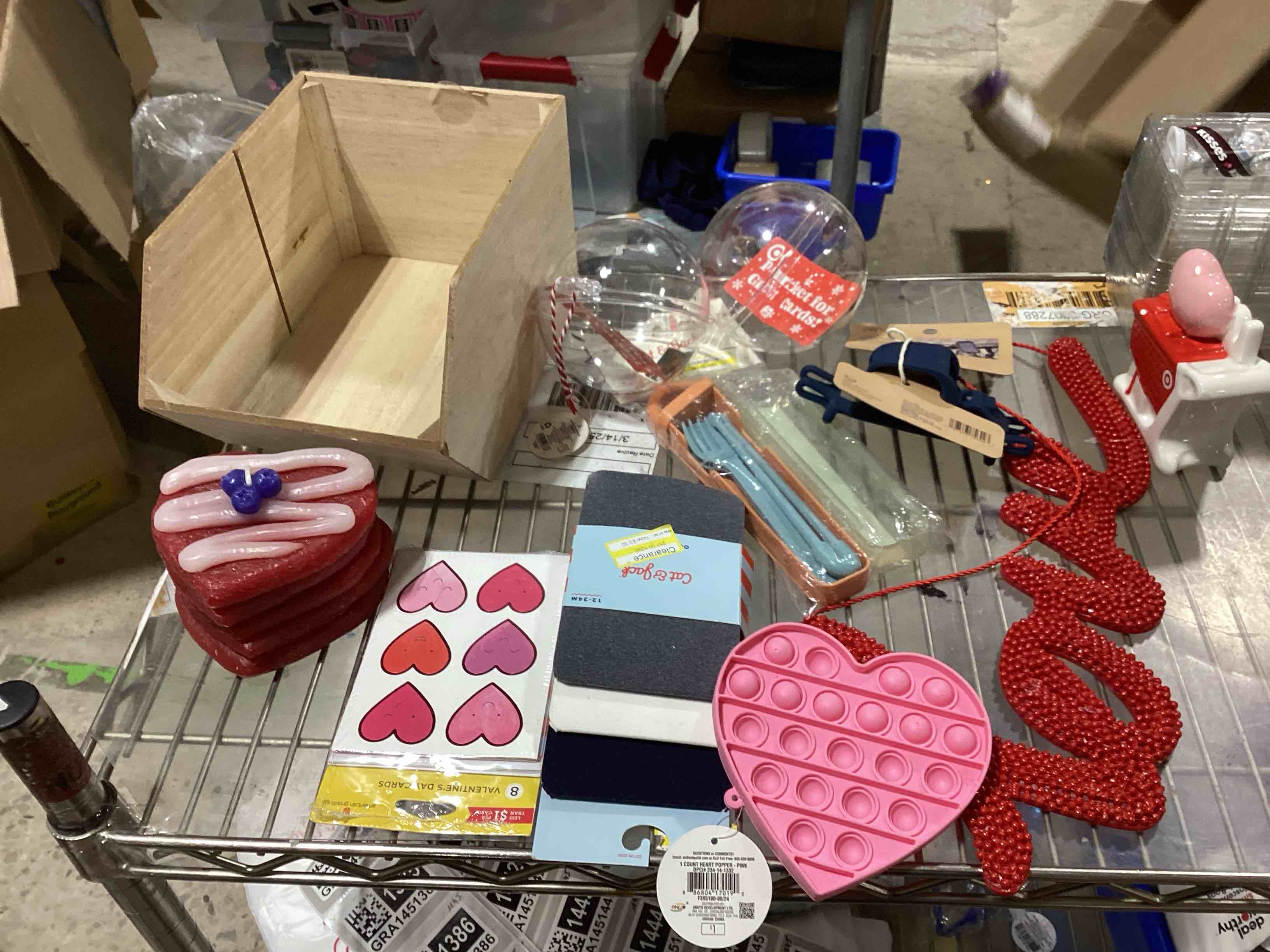 Assorted items 