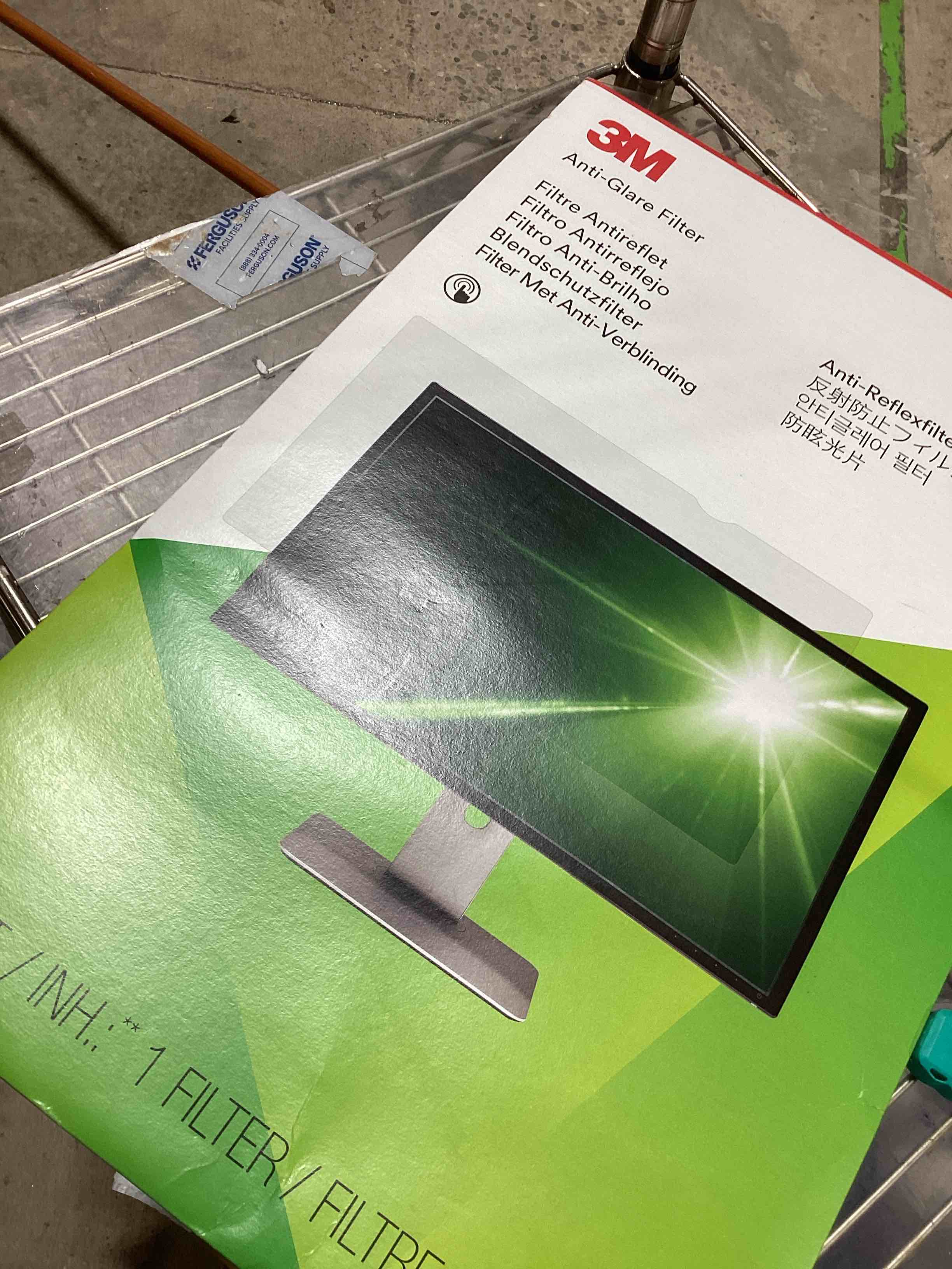 https://s3.amazonaws.com/lotting-images-prod/bidfta/GRA1451664_1752524796890.jpeg