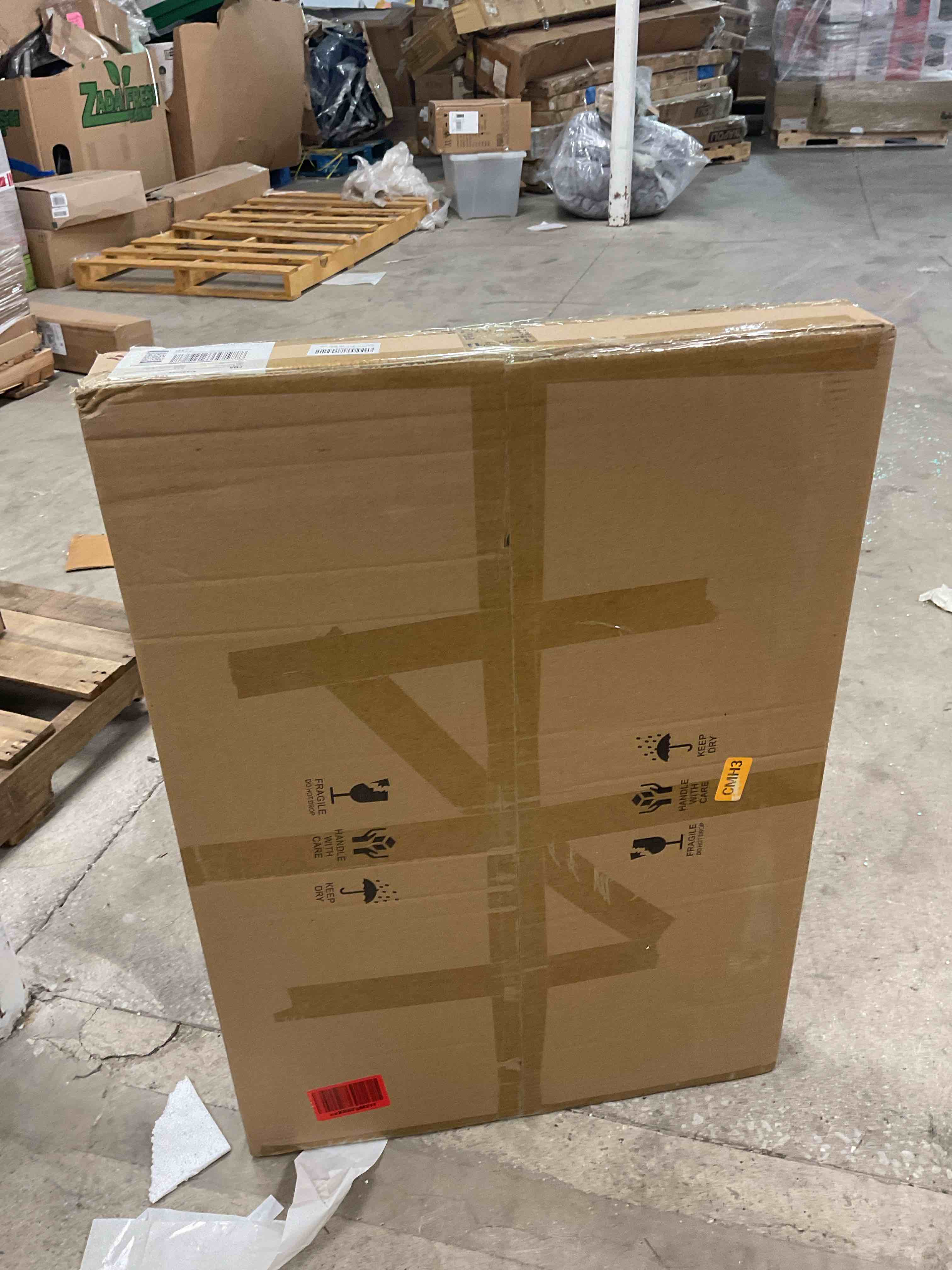 https://s3.amazonaws.com/lotting-images-prod/bidfta/GRA1451795_1752674622139.jpeg