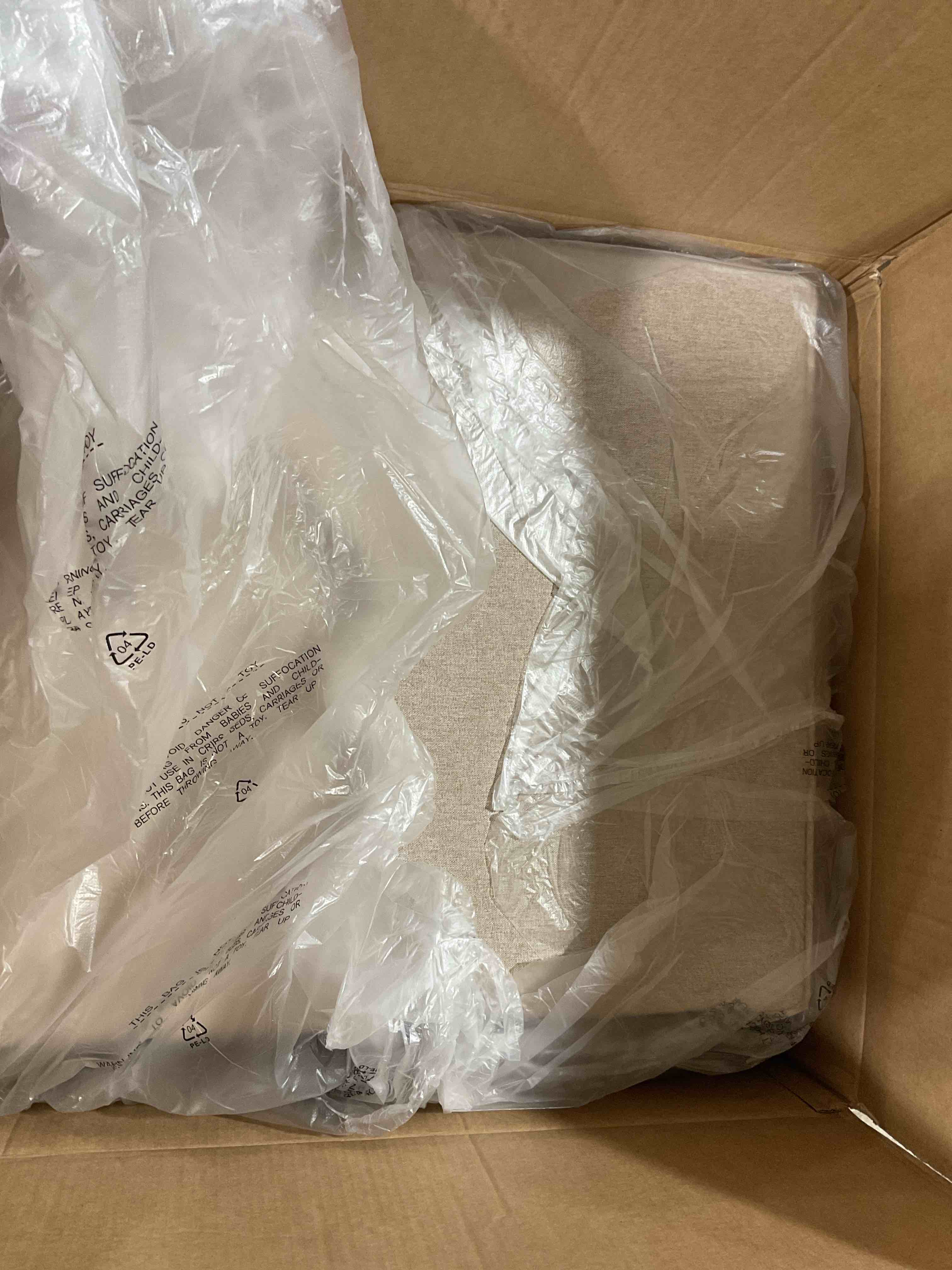 https://s3.amazonaws.com/lotting-images-prod/bidfta/GRA1452160_1753134527290.jpeg