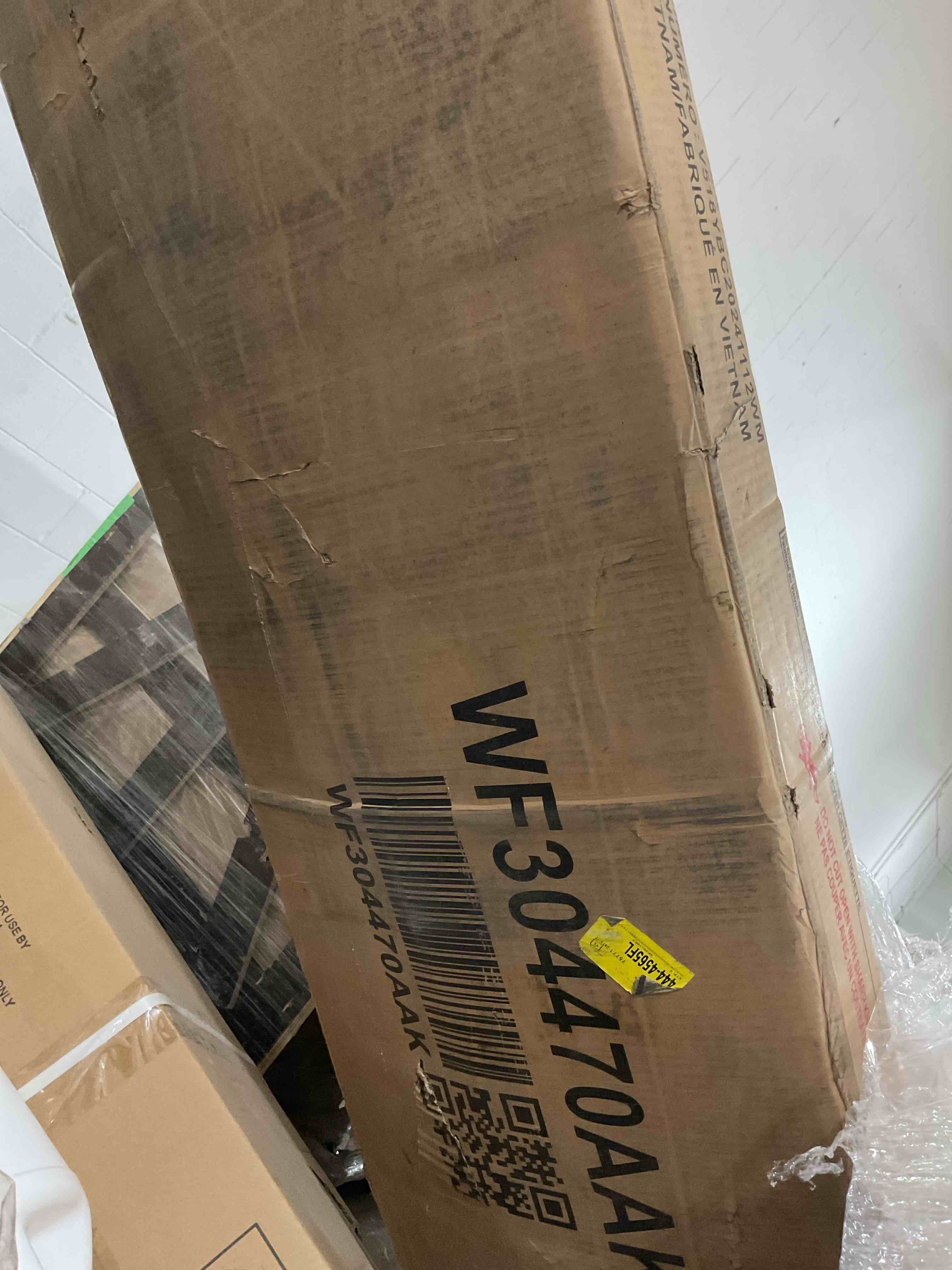 https://s3.amazonaws.com/lotting-images-prod/bidfta/GRA1452284_1753376921762.jpeg