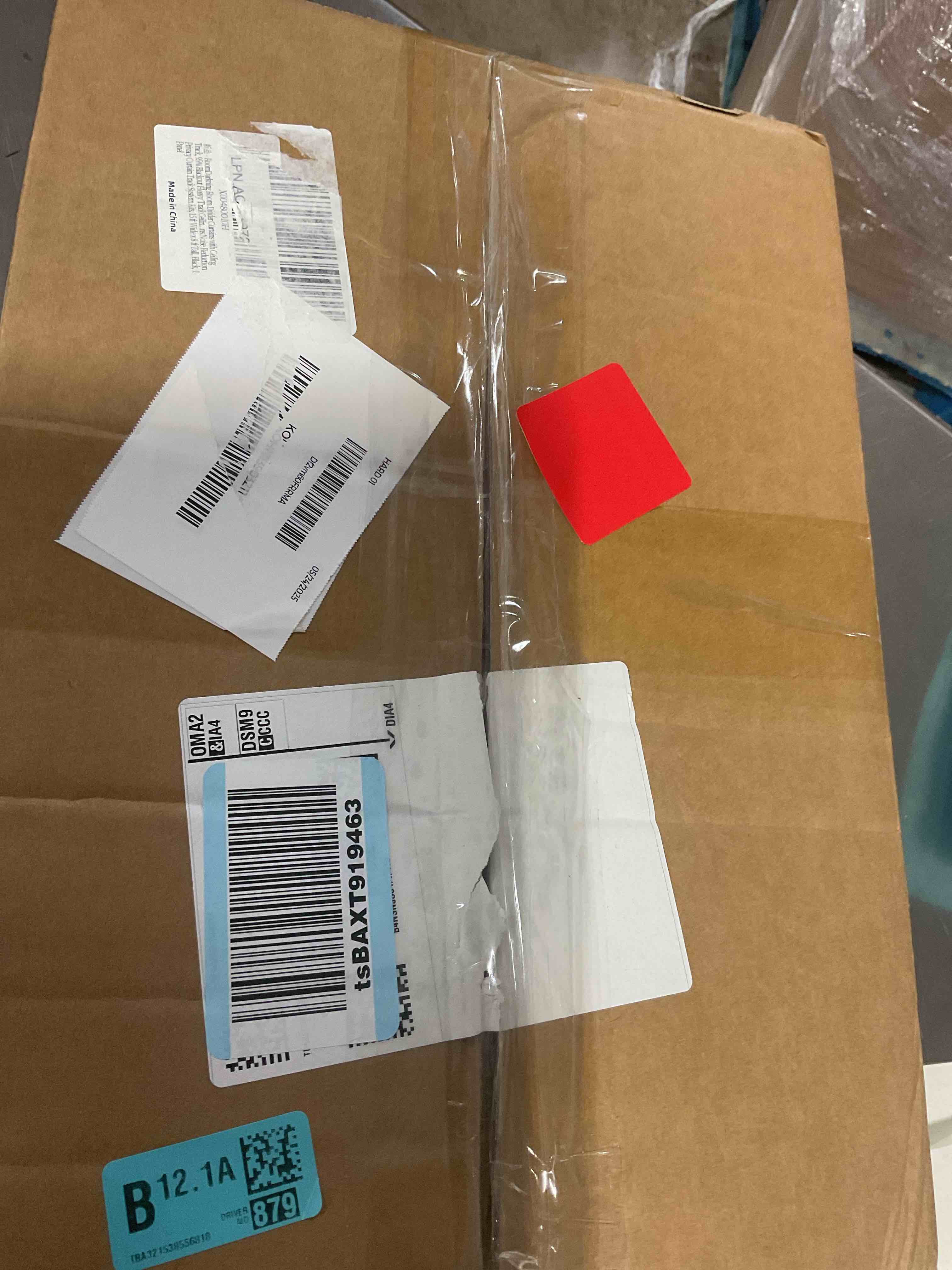 https://s3.amazonaws.com/lotting-images-prod/bidfta/GRA1452349_1753478715260.jpeg