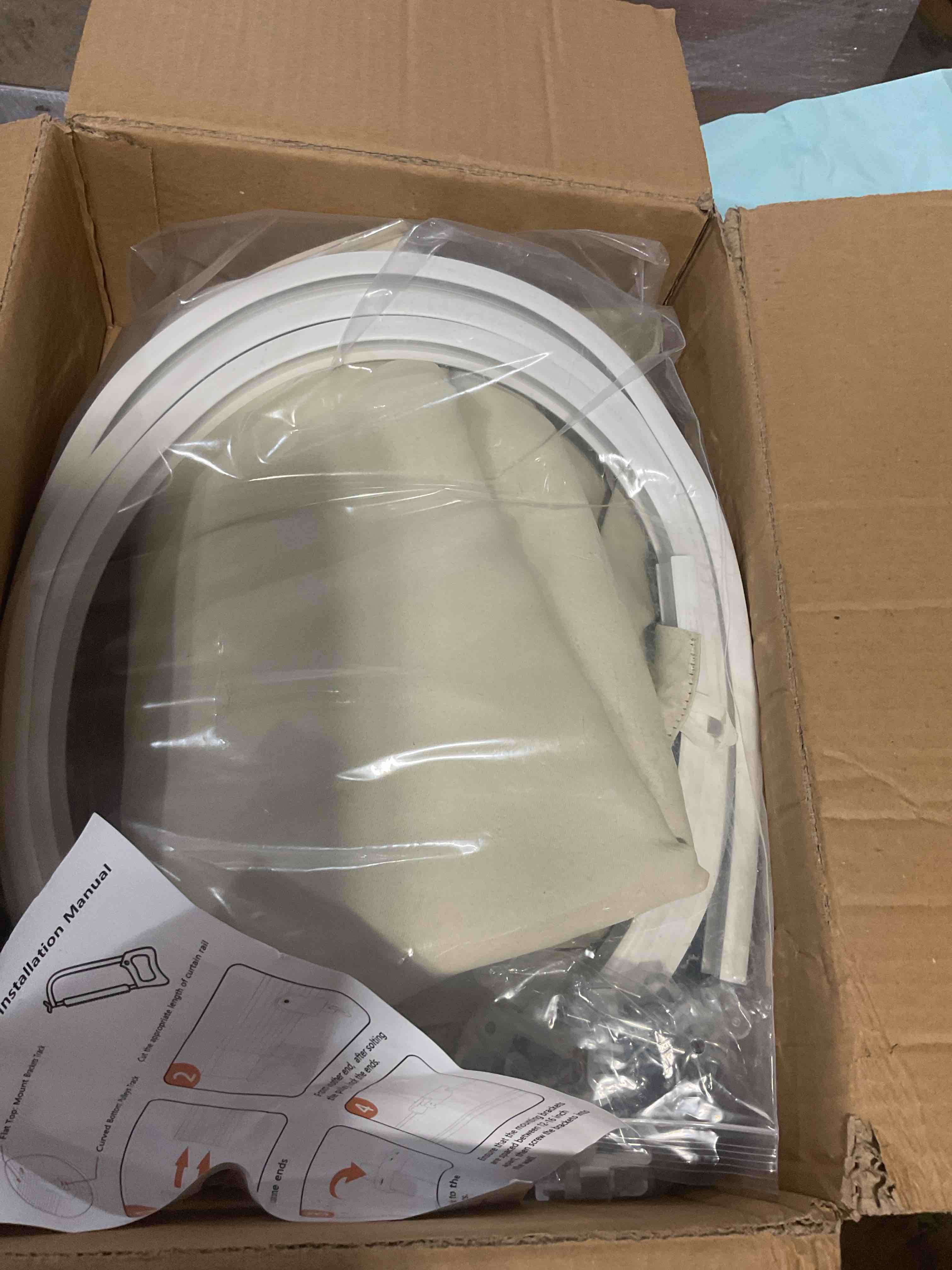 https://s3.amazonaws.com/lotting-images-prod/bidfta/GRA1452349_1753479017251.jpeg
