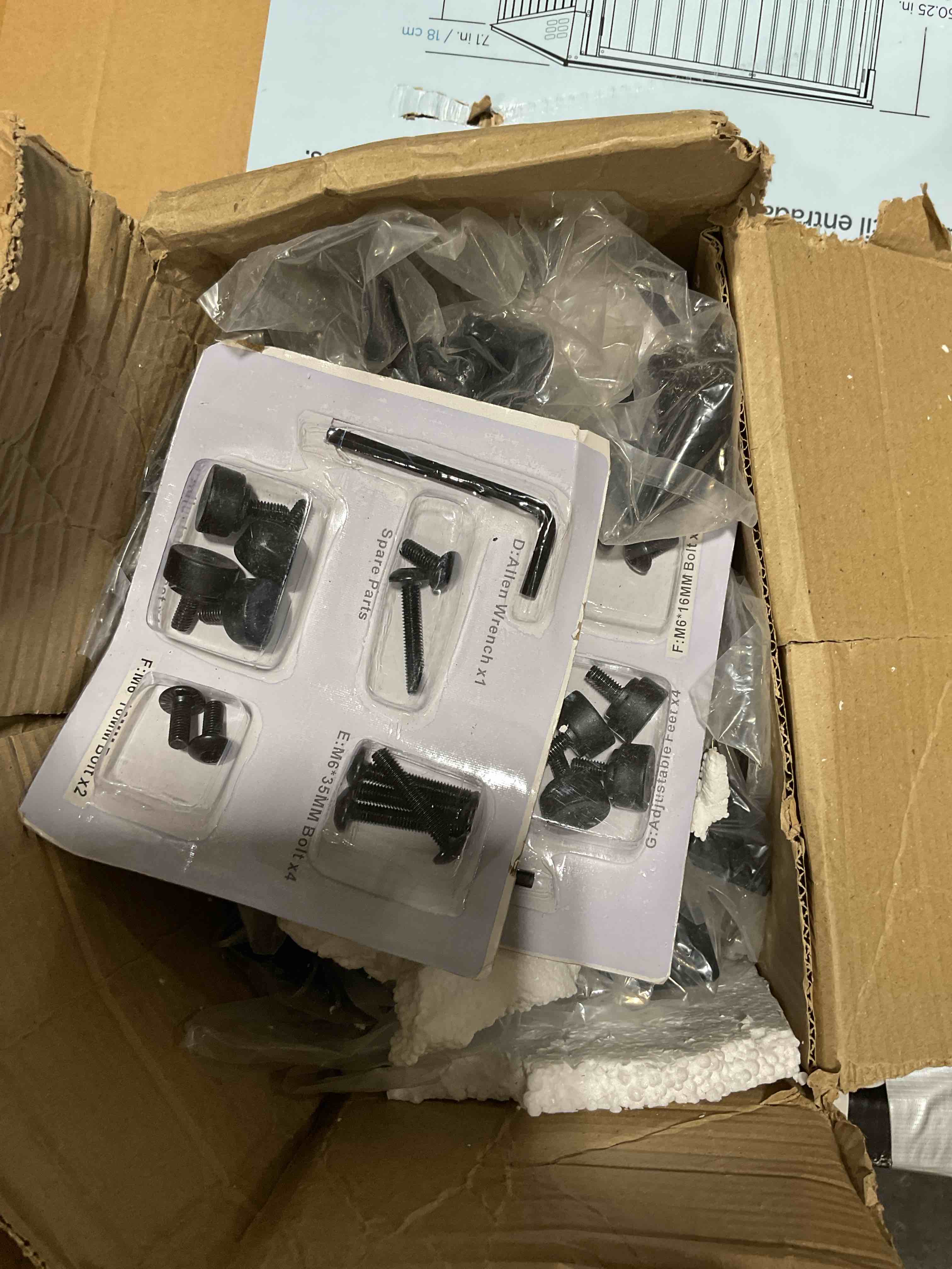https://s3.amazonaws.com/lotting-images-prod/bidfta/GRA1452928_1753898792755.jpeg