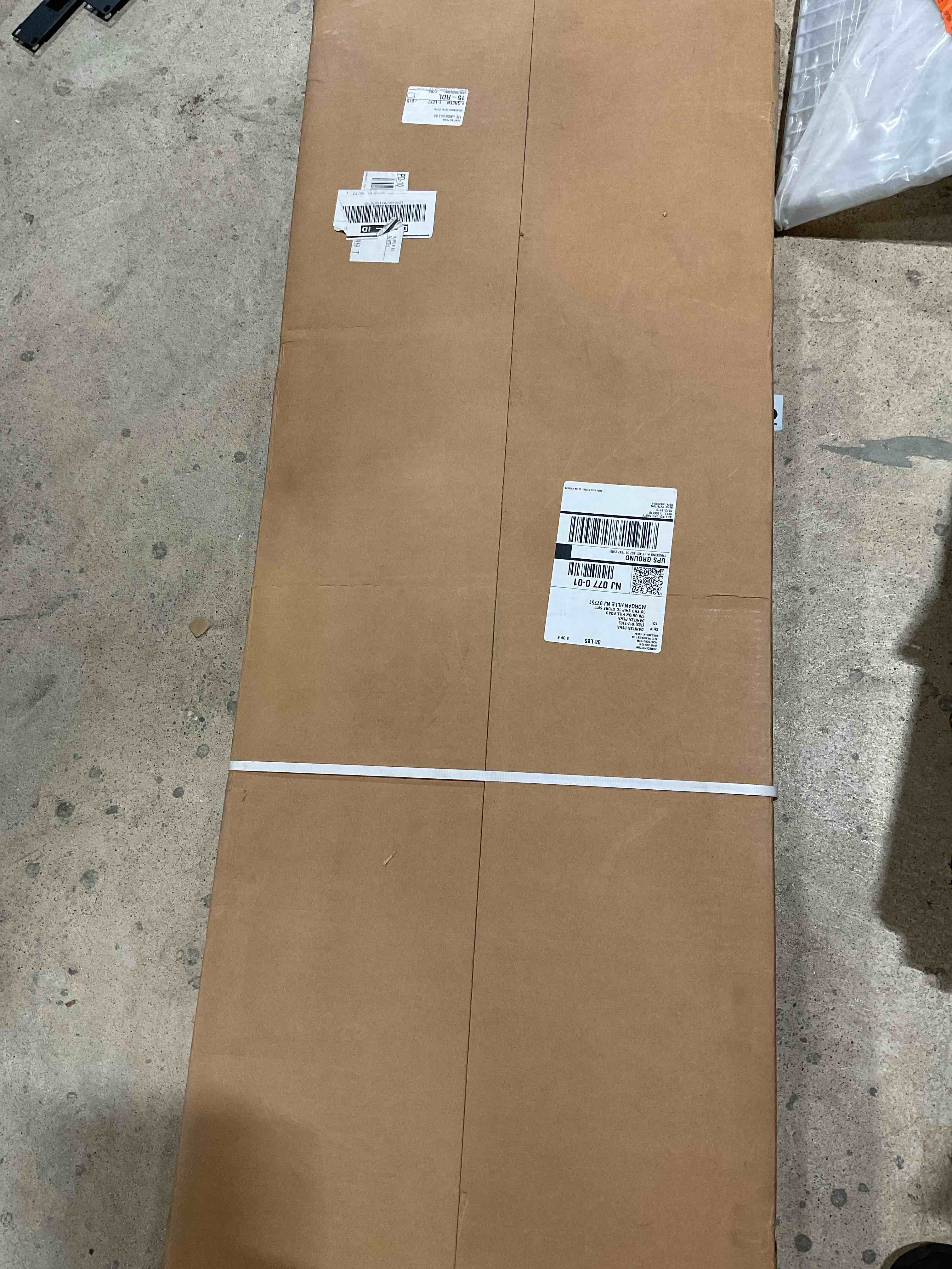 https://s3.amazonaws.com/lotting-images-prod/bidfta/GRA1452936_1753904231526.jpeg