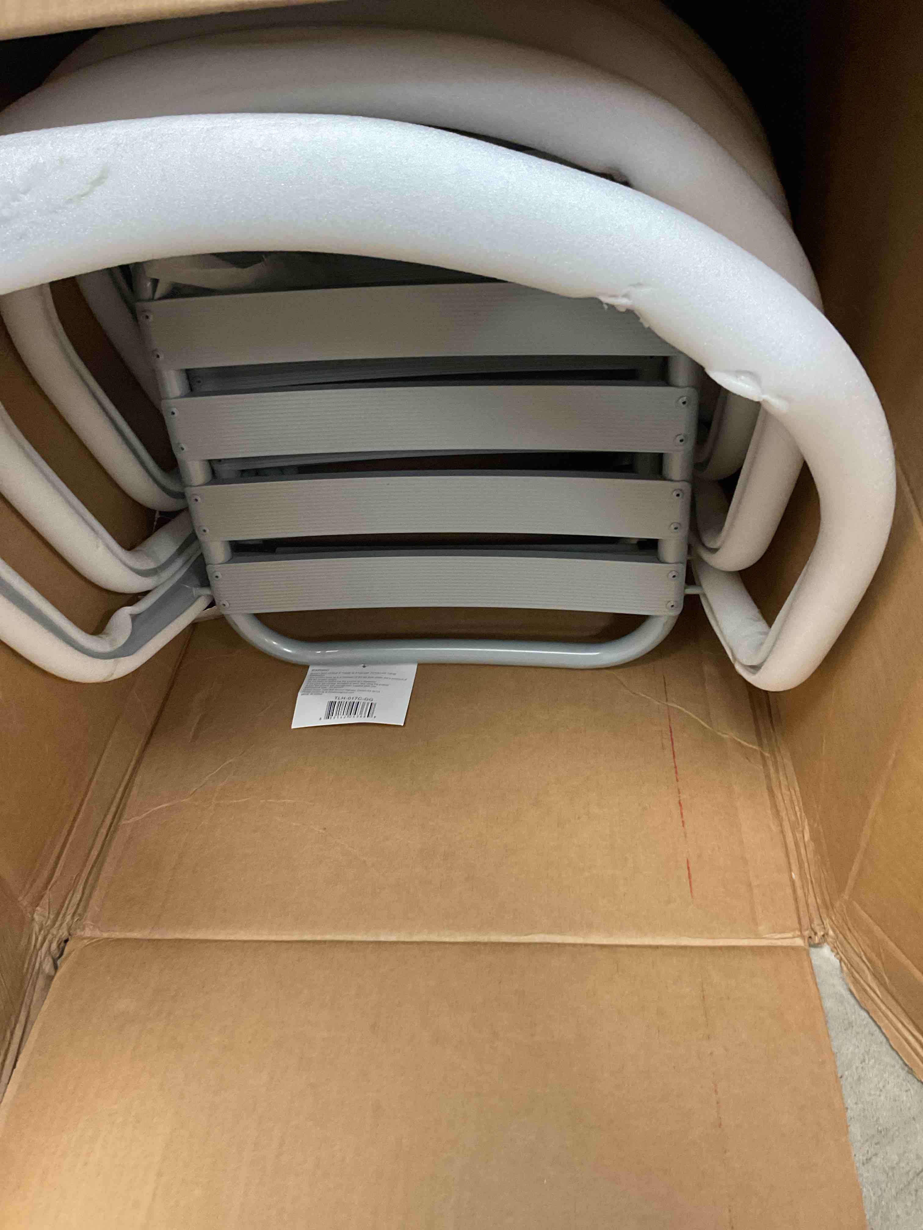 https://s3.amazonaws.com/lotting-images-prod/bidfta/GRA1453001_1754056124370.jpeg