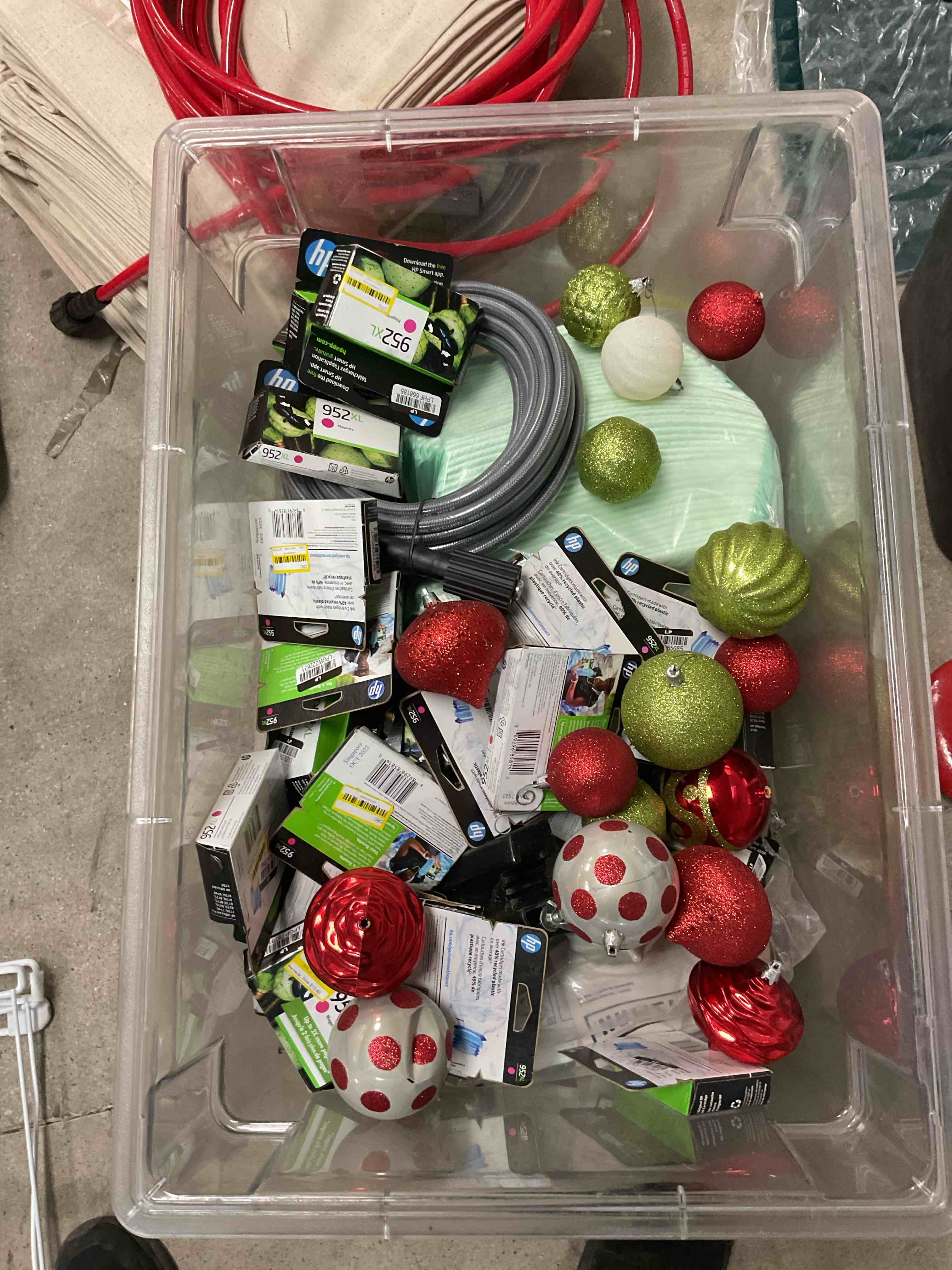 assorted item 