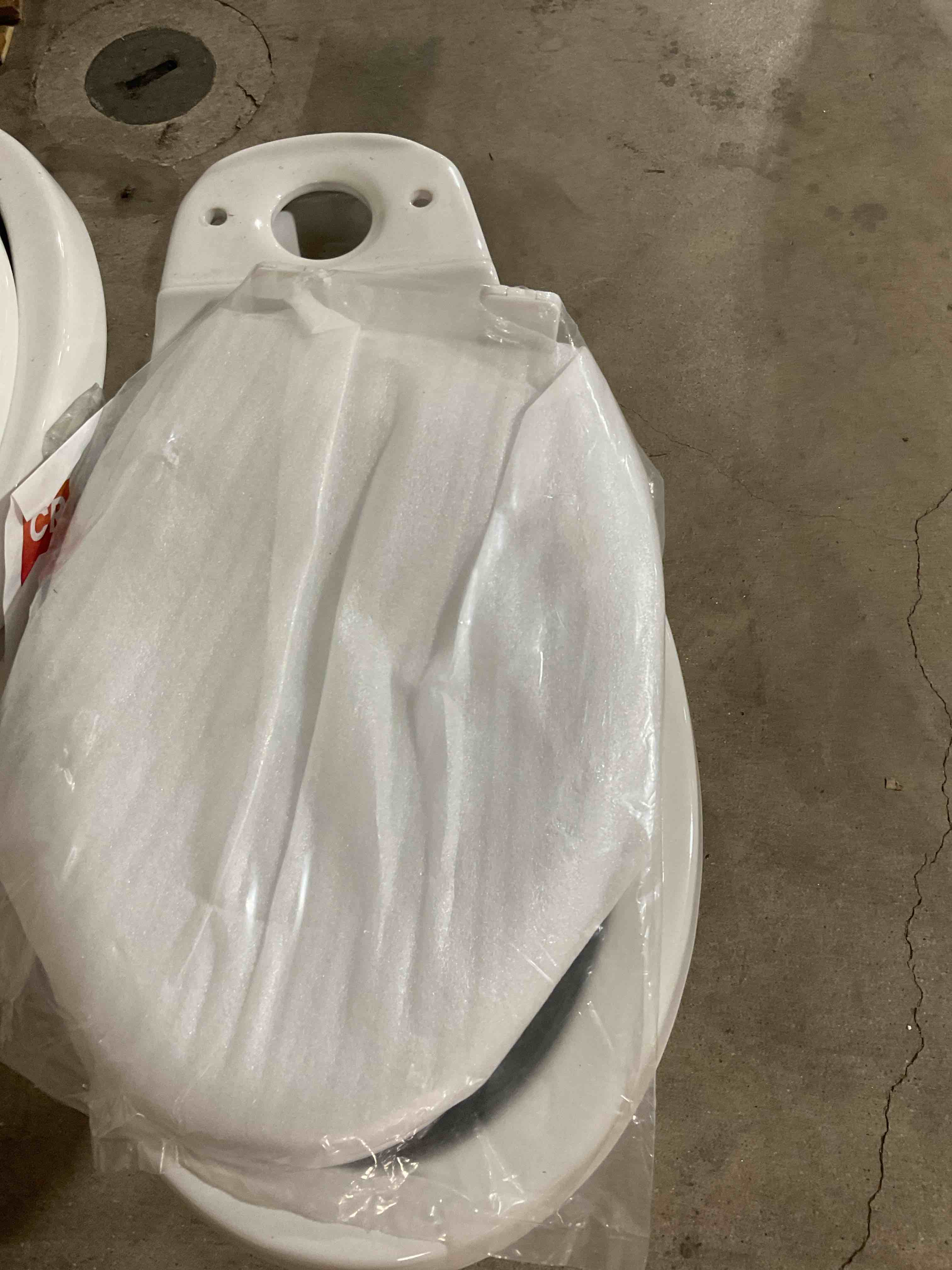 Toilet and seat cover with lid and tank