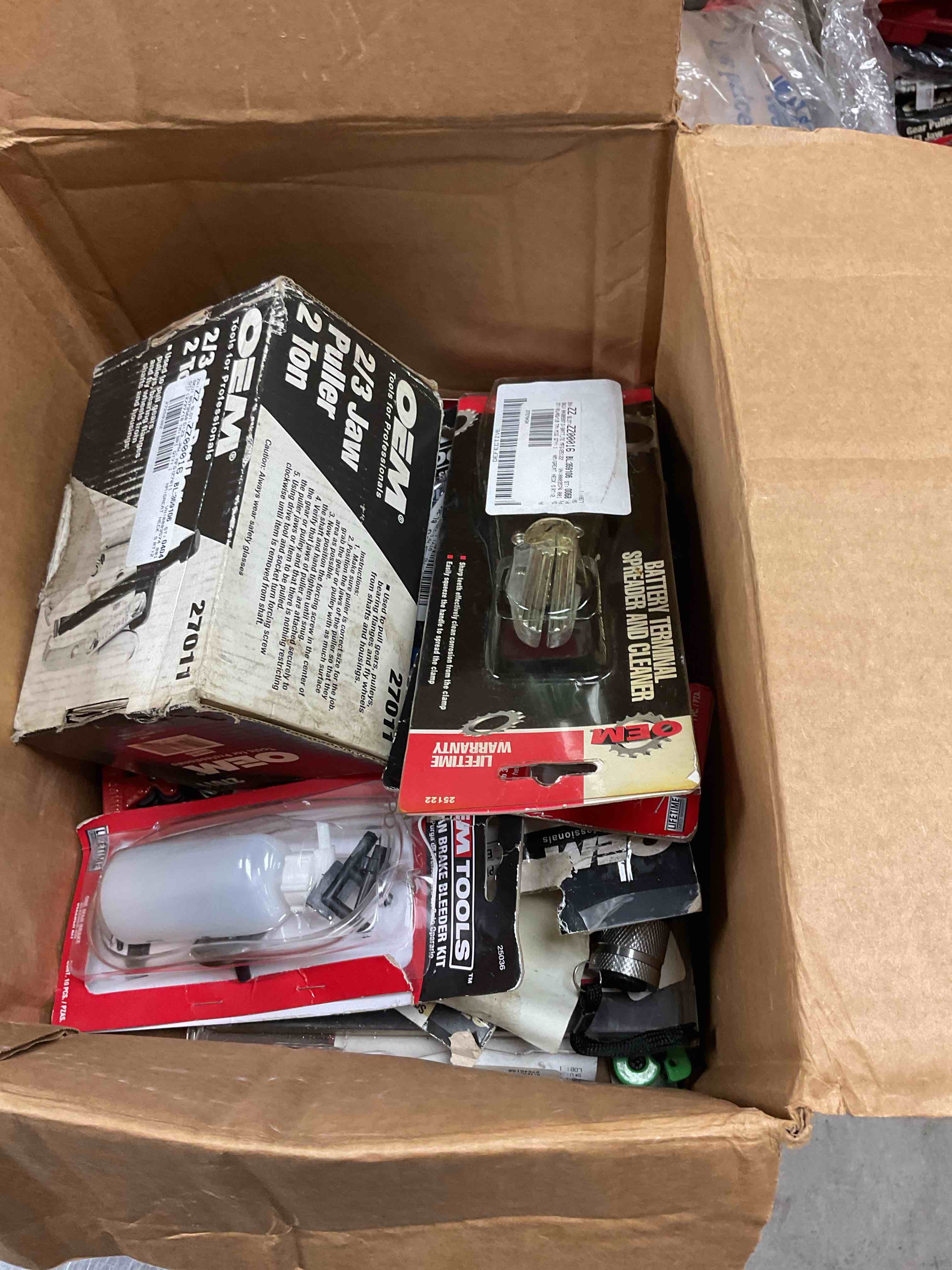 https://s3.amazonaws.com/lotting-images-prod/bidfta/GRA1453359_1754582137969.jpeg