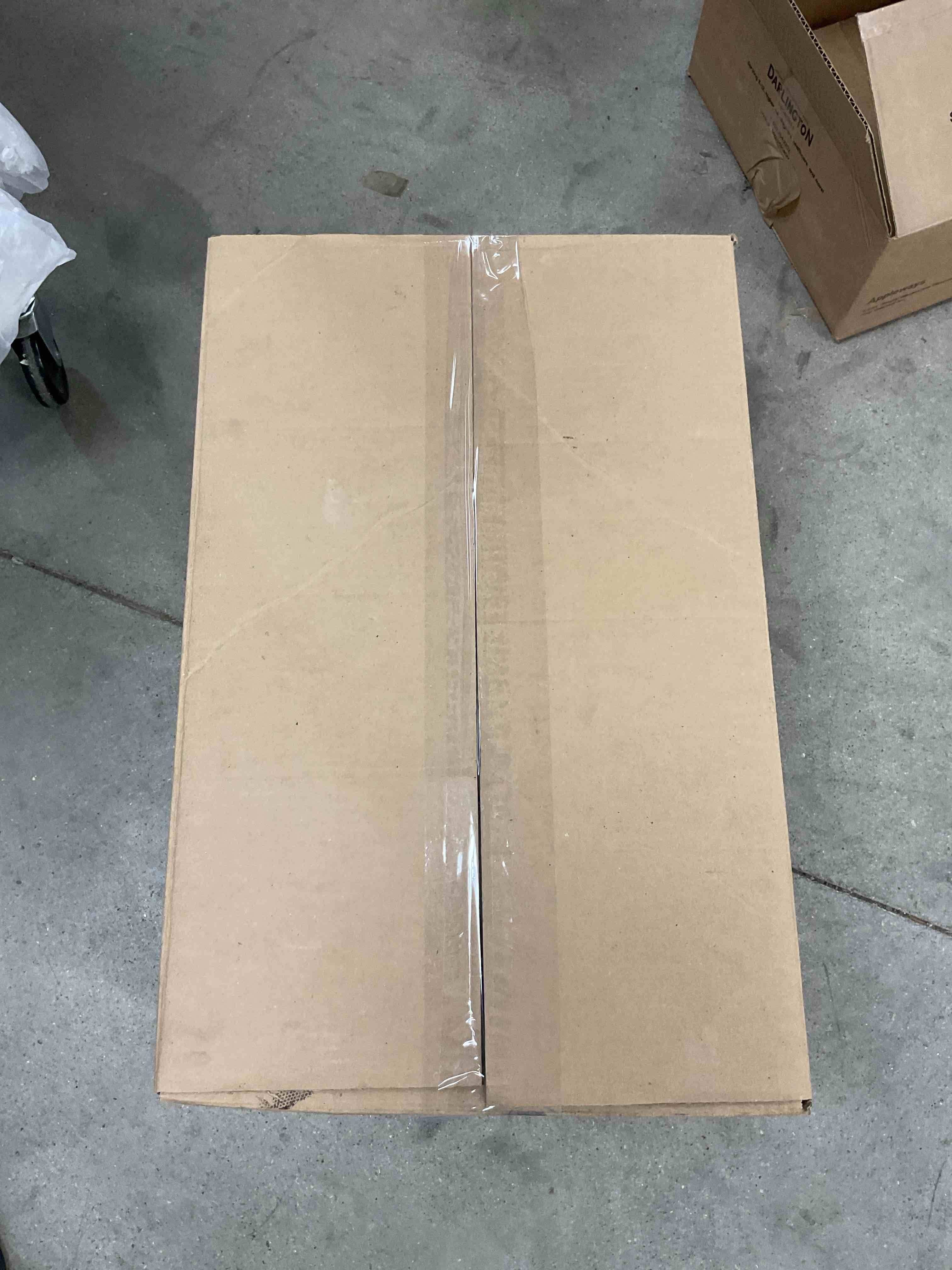 https://s3.amazonaws.com/lotting-images-prod/bidfta/GRA1453619_1754666988388.jpeg