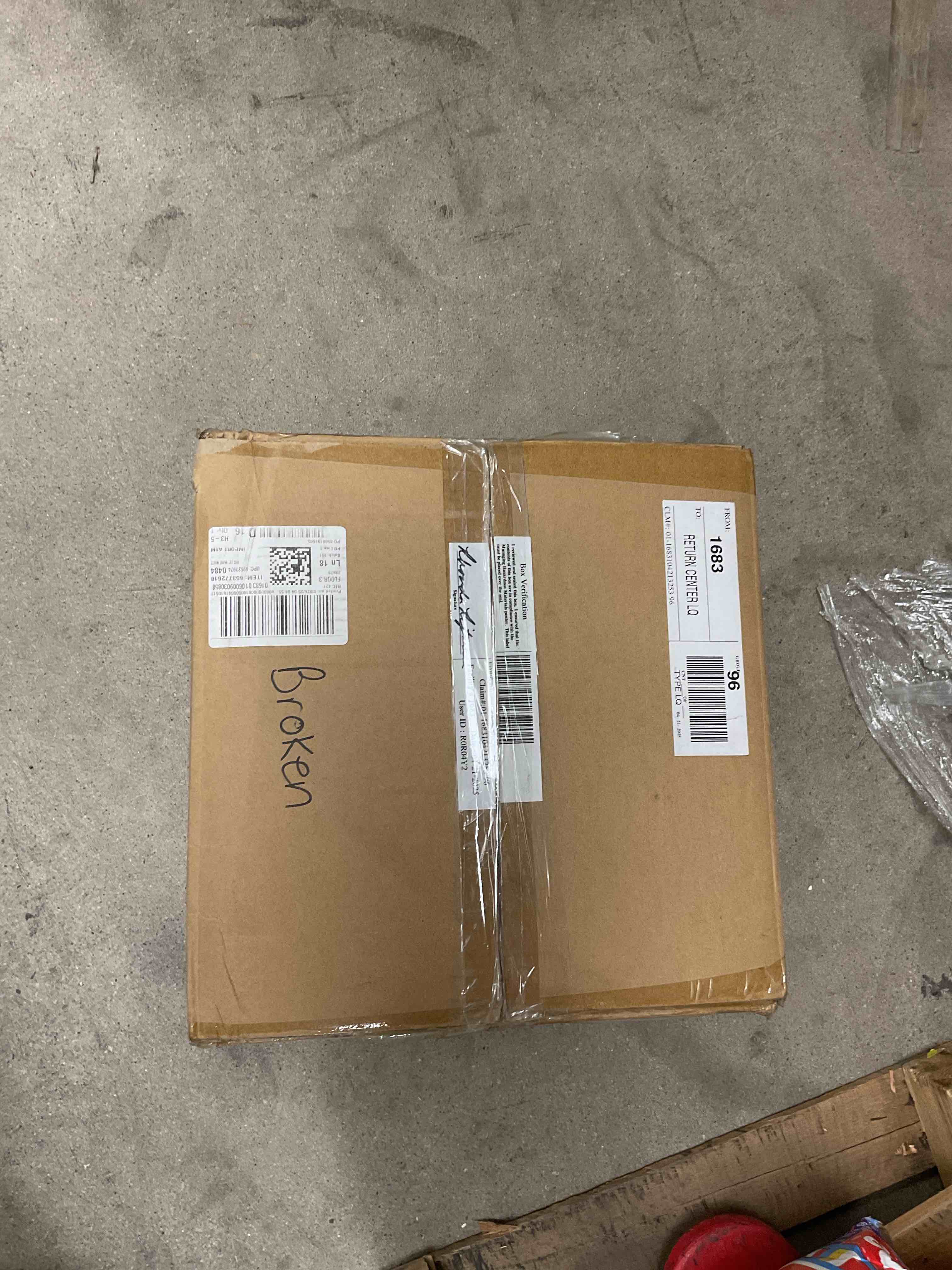 https://s3.amazonaws.com/lotting-images-prod/bidfta/GRA1453823_1755011410749.jpeg