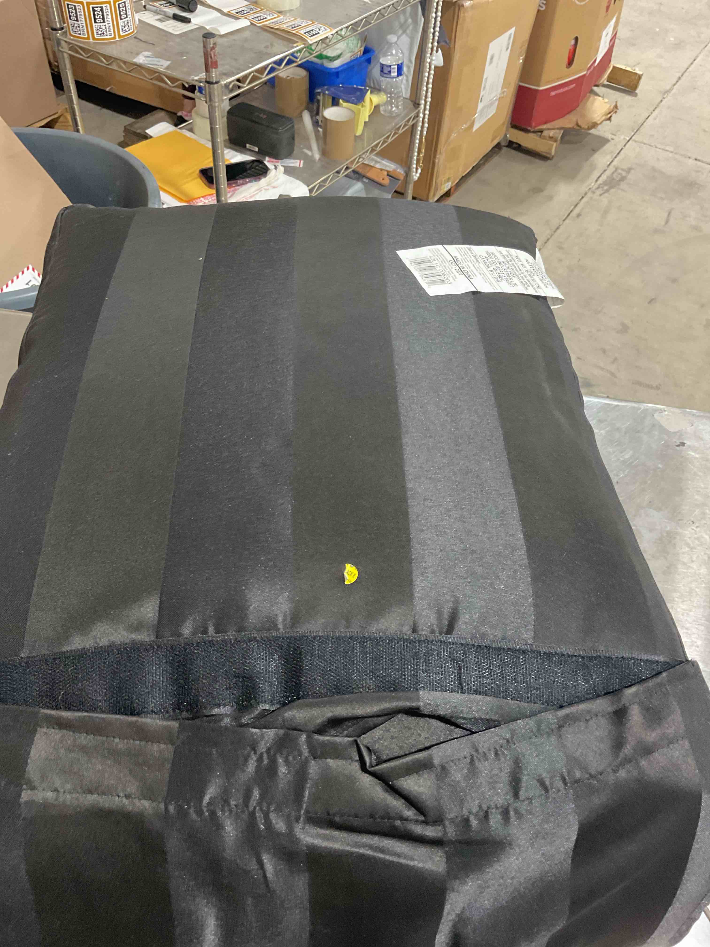 https://s3.amazonaws.com/lotting-images-prod/bidfta/GRA1453913_1755093522751.jpeg