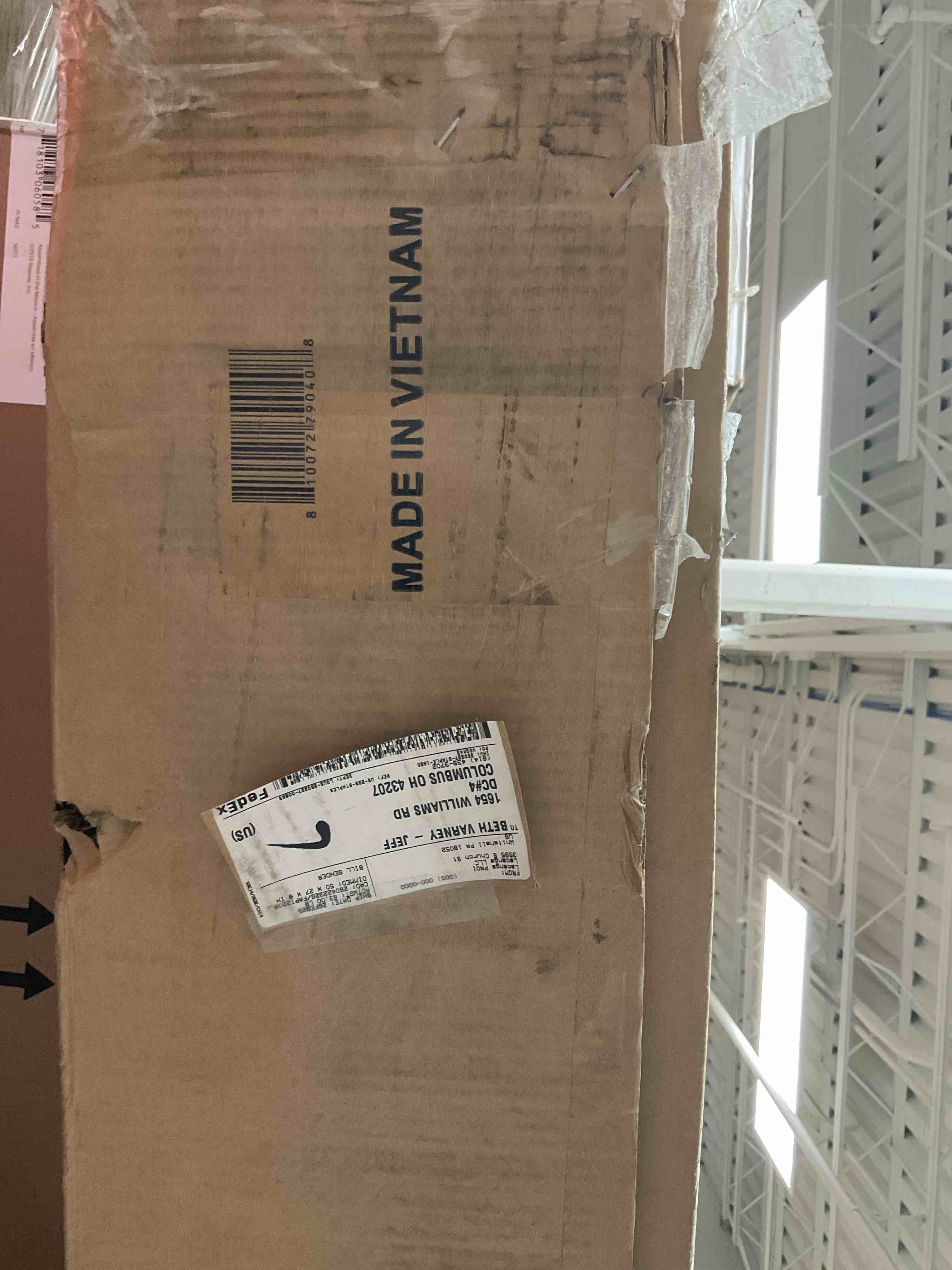 https://s3.amazonaws.com/lotting-images-prod/bidfta/GRA1455489_1756822180763.jpeg