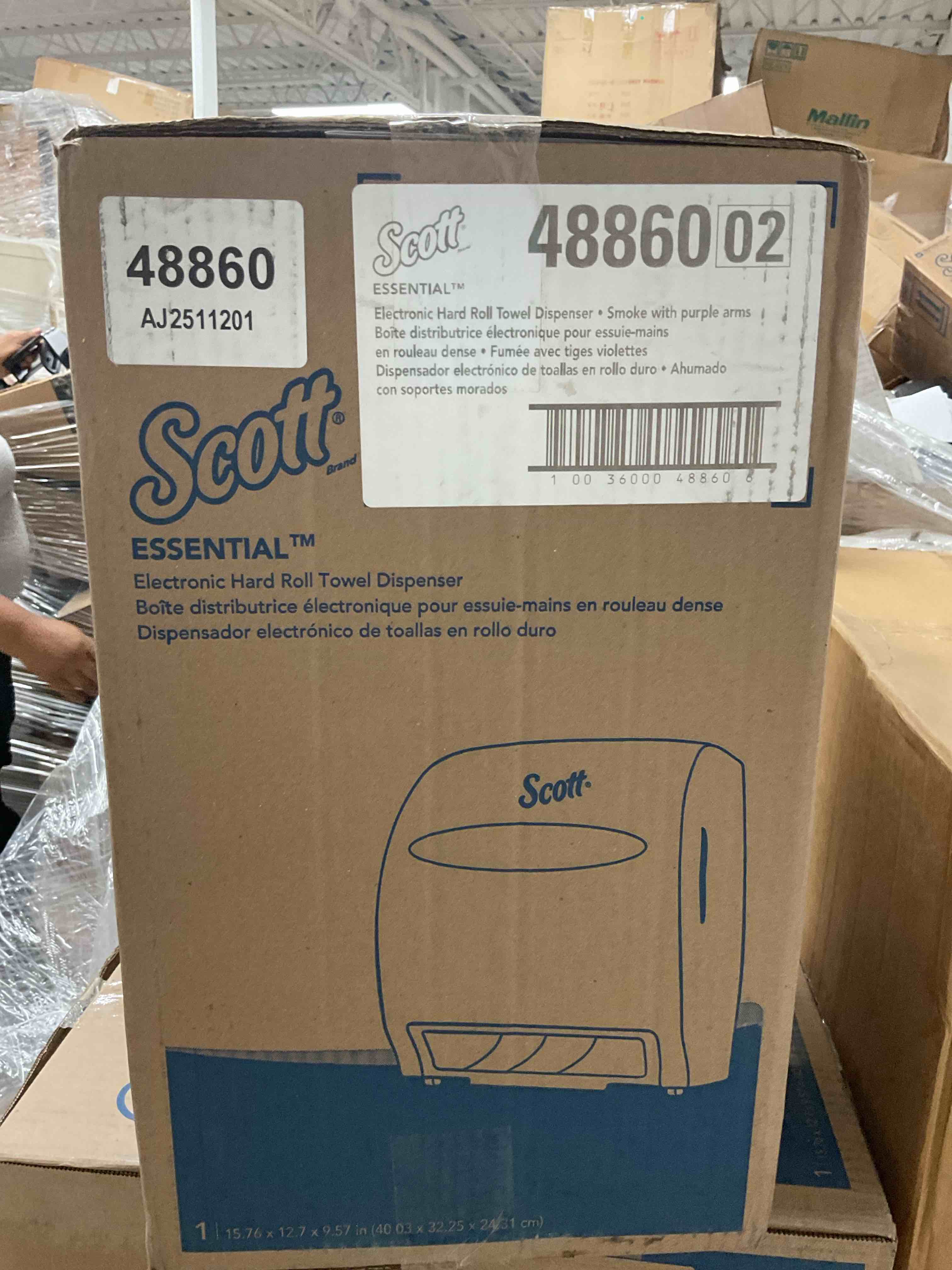 https://s3.amazonaws.com/lotting-images-prod/bidfta/GRA1455503_1756824975578.jpeg