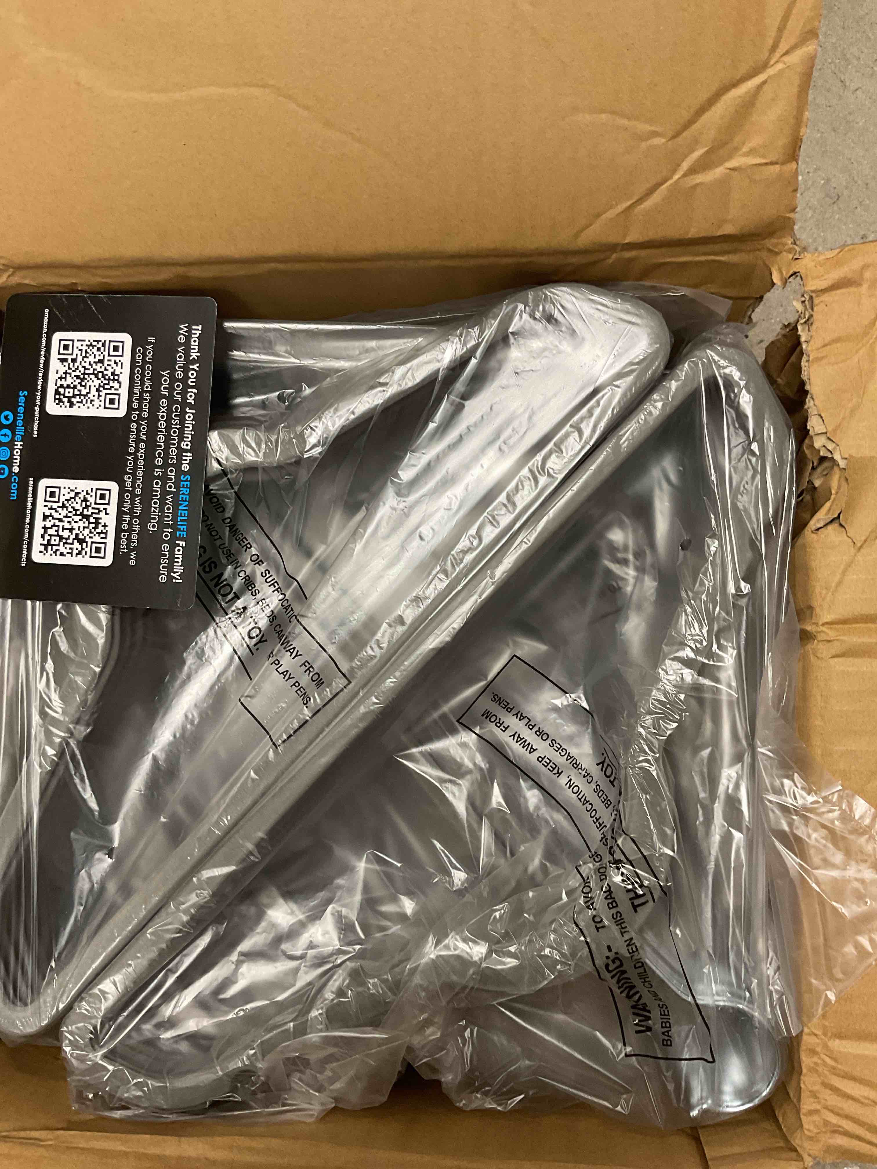 https://s3.amazonaws.com/lotting-images-prod/bidfta/GRA1455770_1757003606327.jpeg