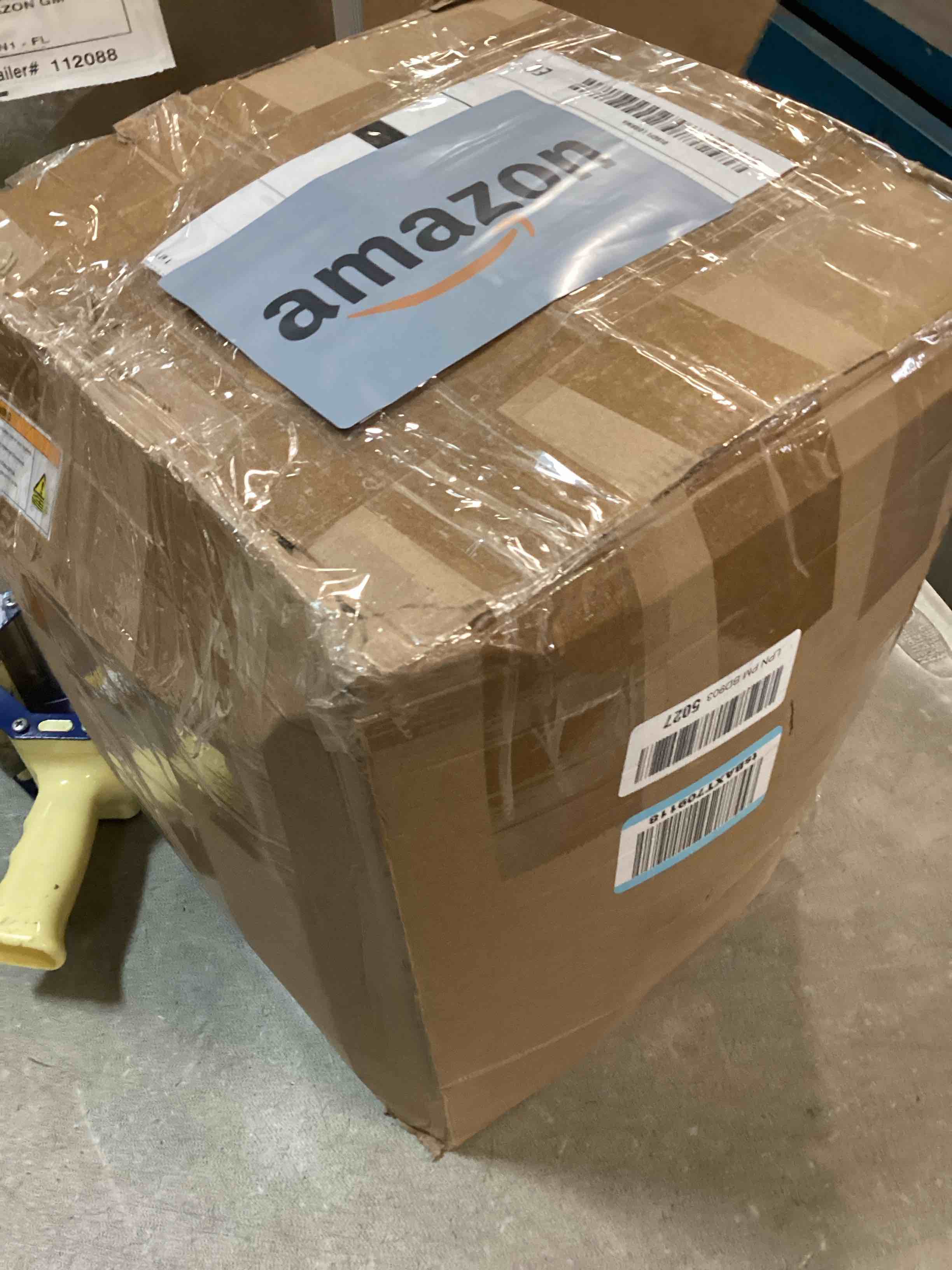 https://s3.amazonaws.com/lotting-images-prod/bidfta/GRA1456070_1732549736477.jpeg