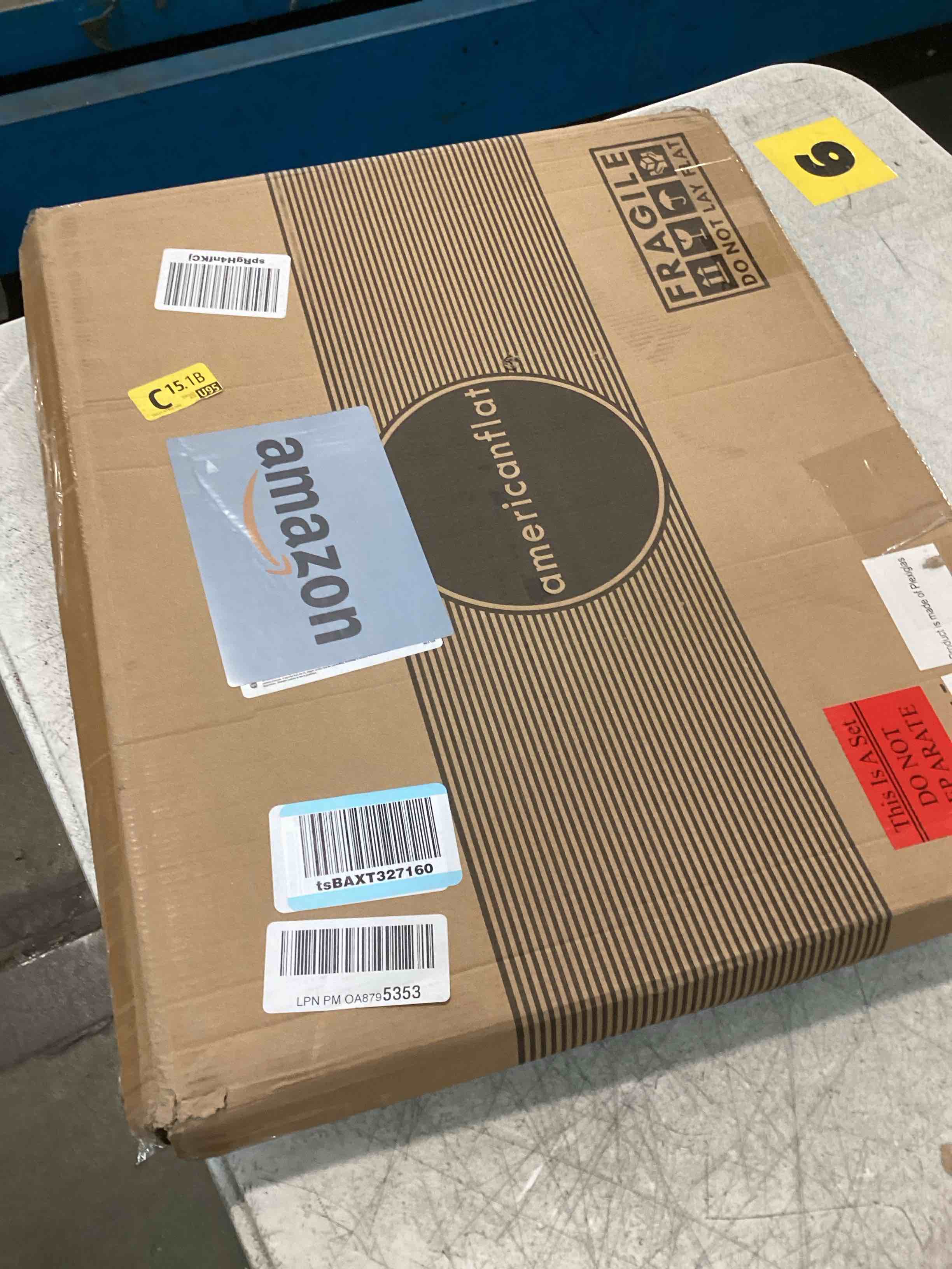 https://s3.amazonaws.com/lotting-images-prod/bidfta/GRA1456431_1732652837610.jpeg
