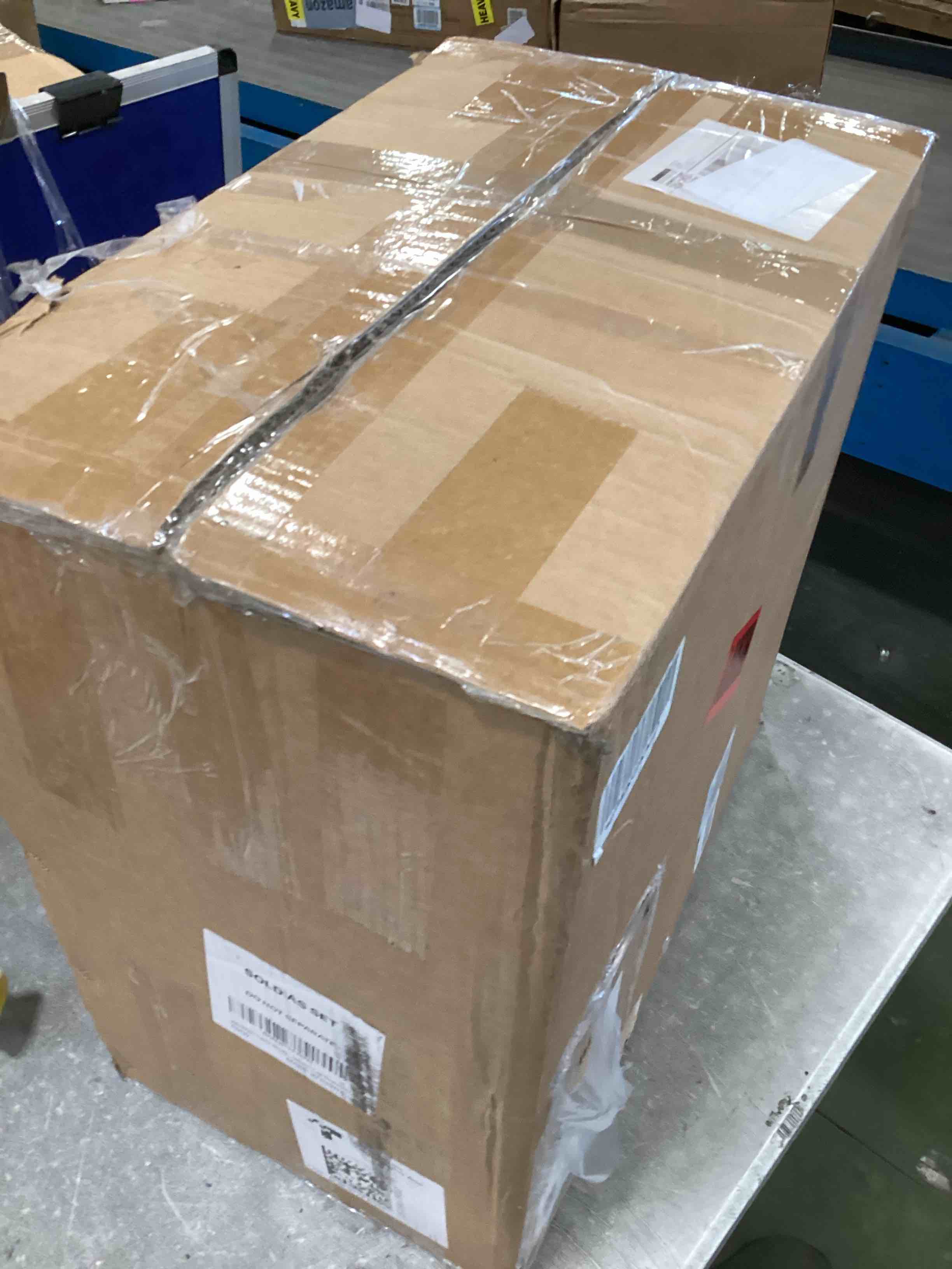 https://s3.amazonaws.com/lotting-images-prod/bidfta/GRA1457524_1733407363695.jpeg