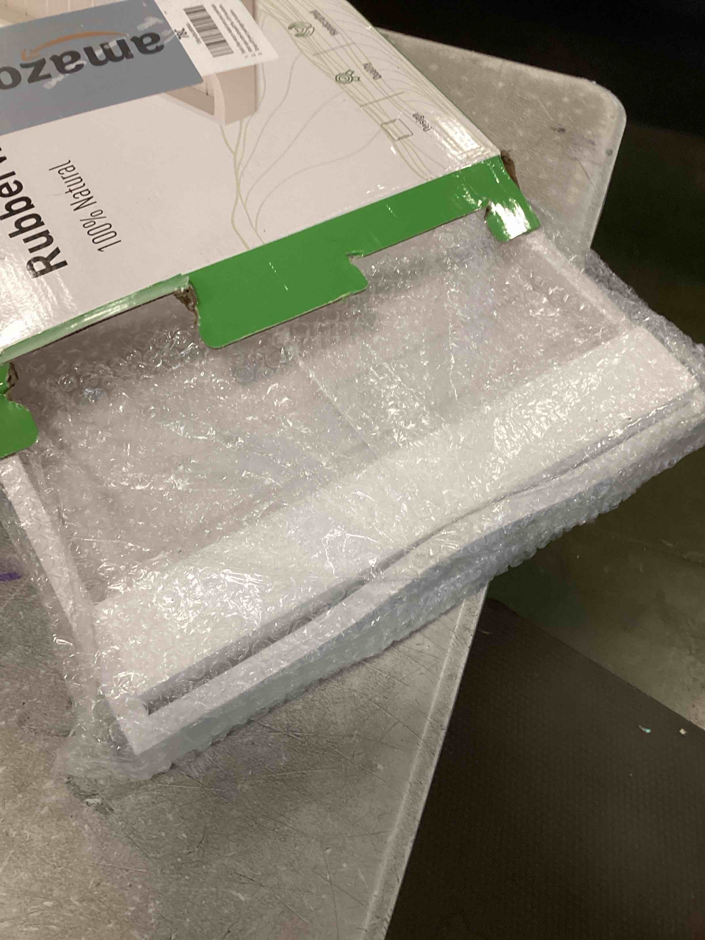https://s3.amazonaws.com/lotting-images-prod/bidfta/GRA1457537_1733408336266.jpeg