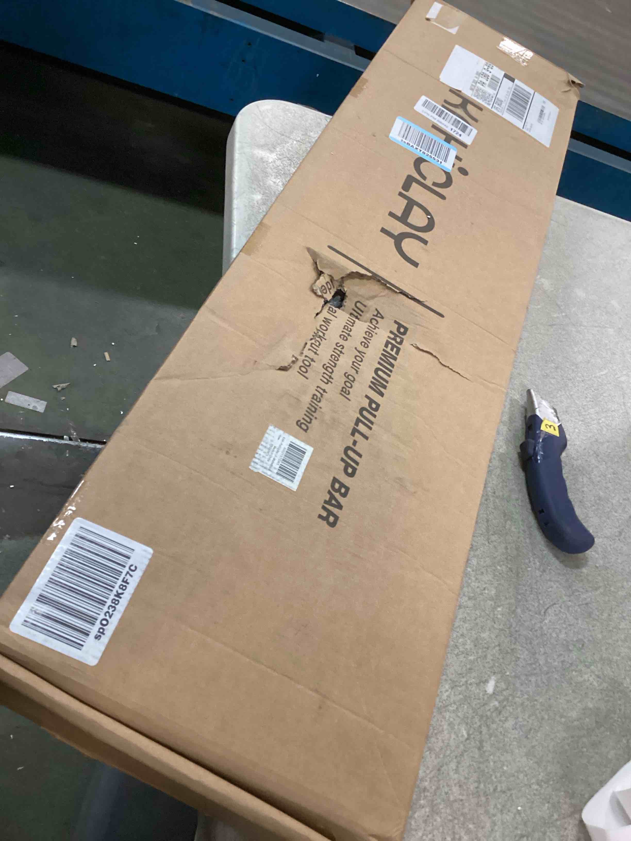 https://s3.amazonaws.com/lotting-images-prod/bidfta/GRA1458222_1733844064544.jpeg