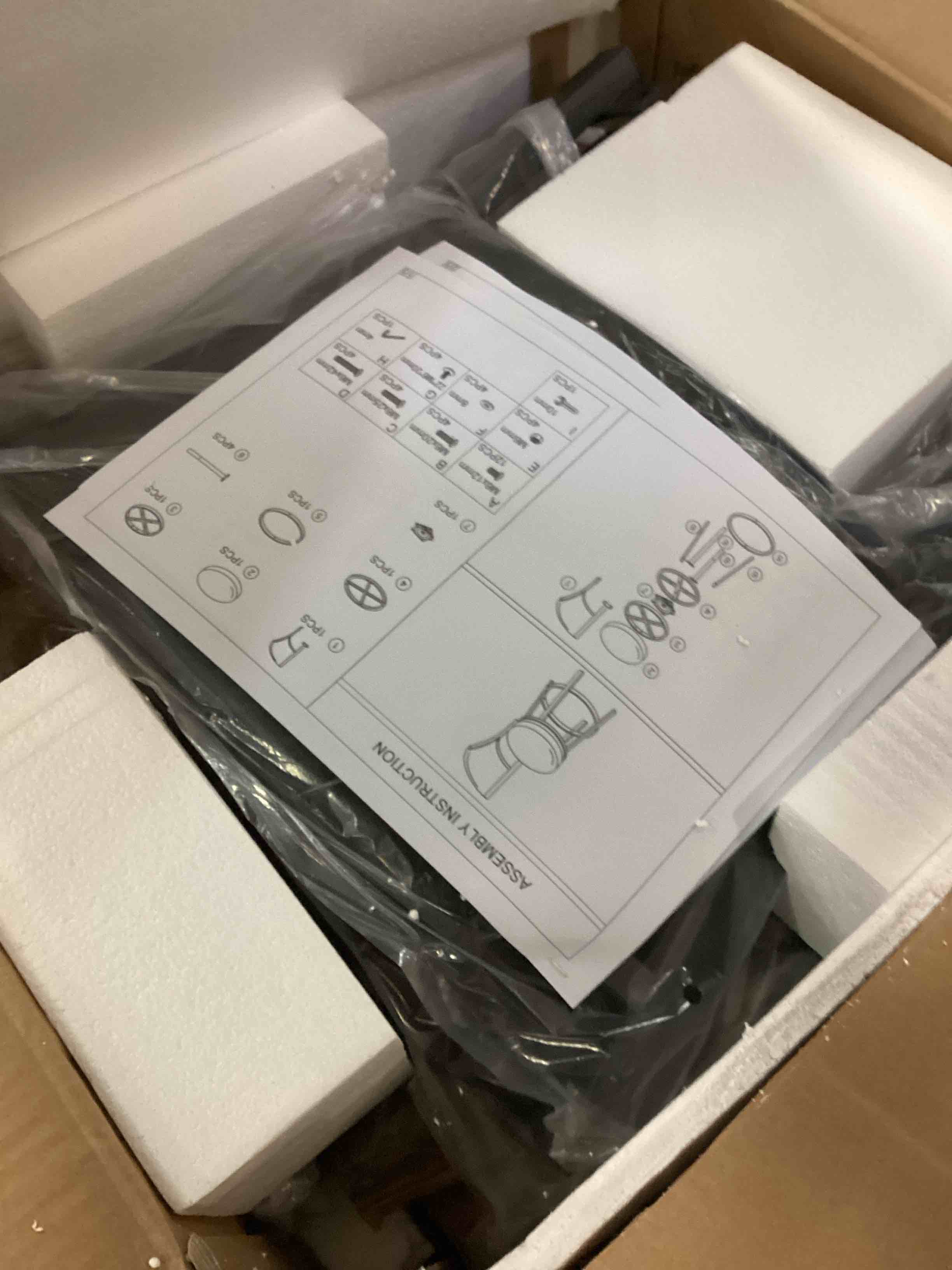 https://s3.amazonaws.com/lotting-images-prod/bidfta/GRA1458537_1733945789862.jpeg