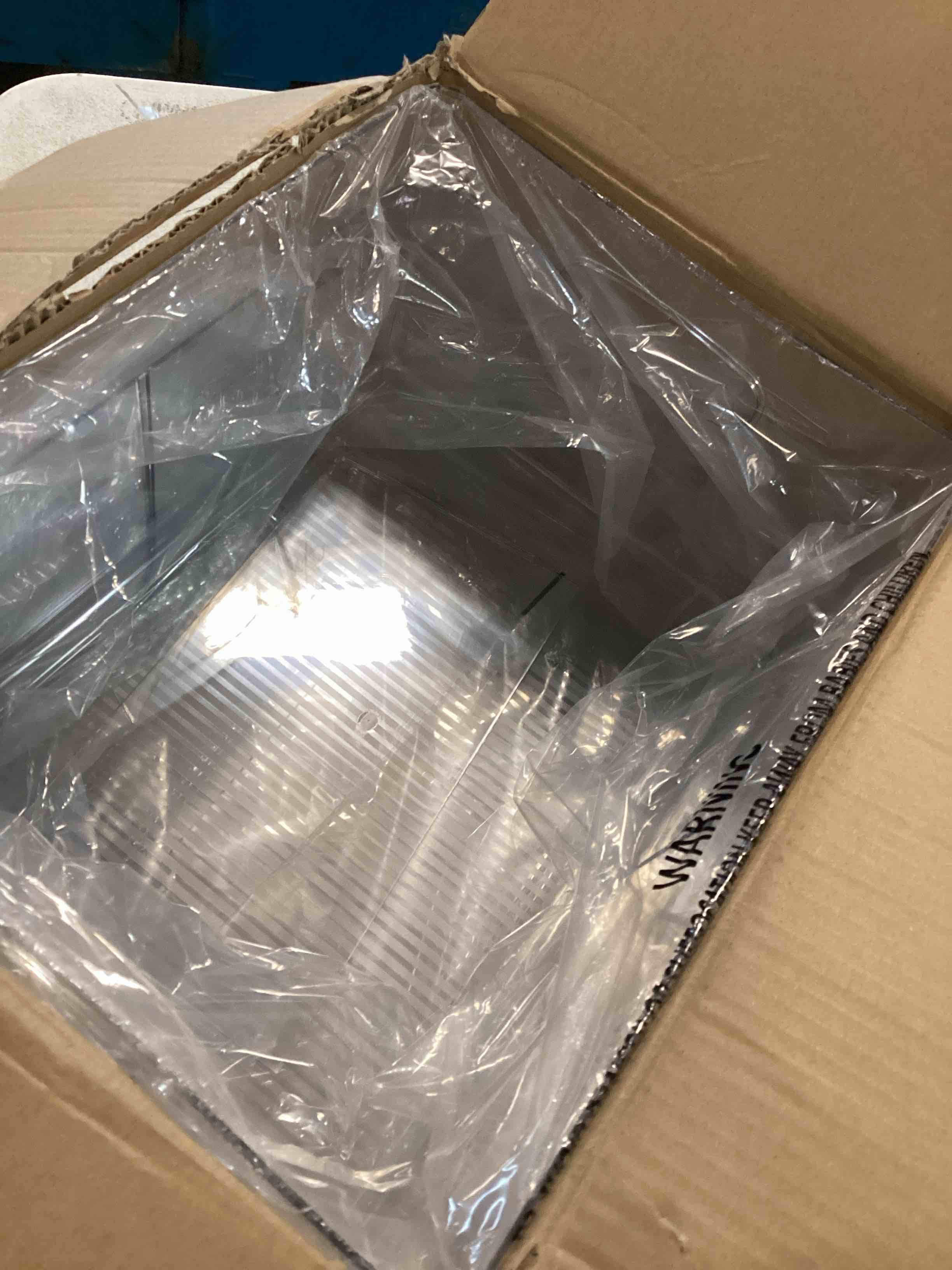 https://s3.amazonaws.com/lotting-images-prod/bidfta/GRA1458654_1734012447136.jpeg