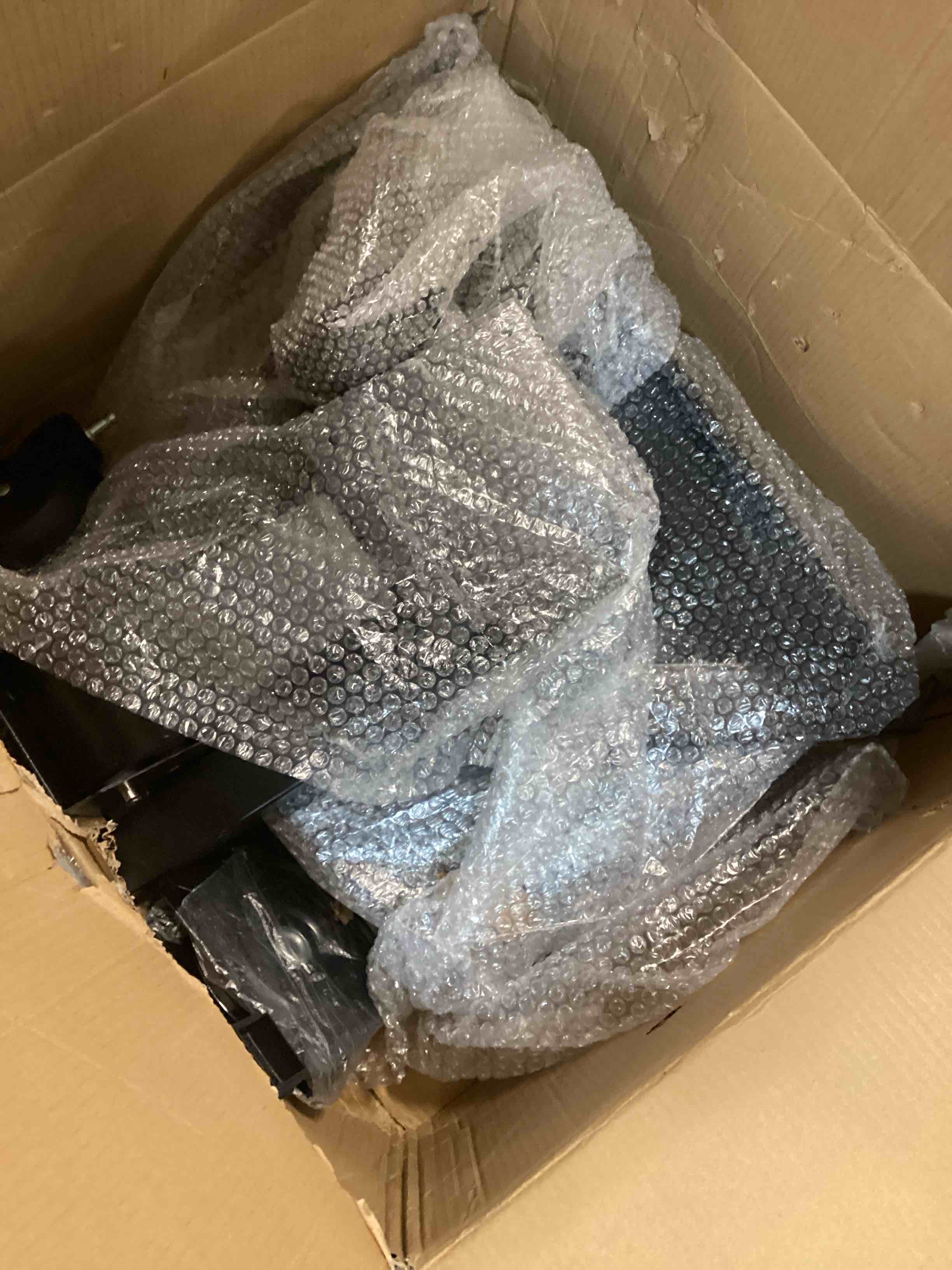 https://s3.amazonaws.com/lotting-images-prod/bidfta/GRA1458848_1734097824465.jpeg