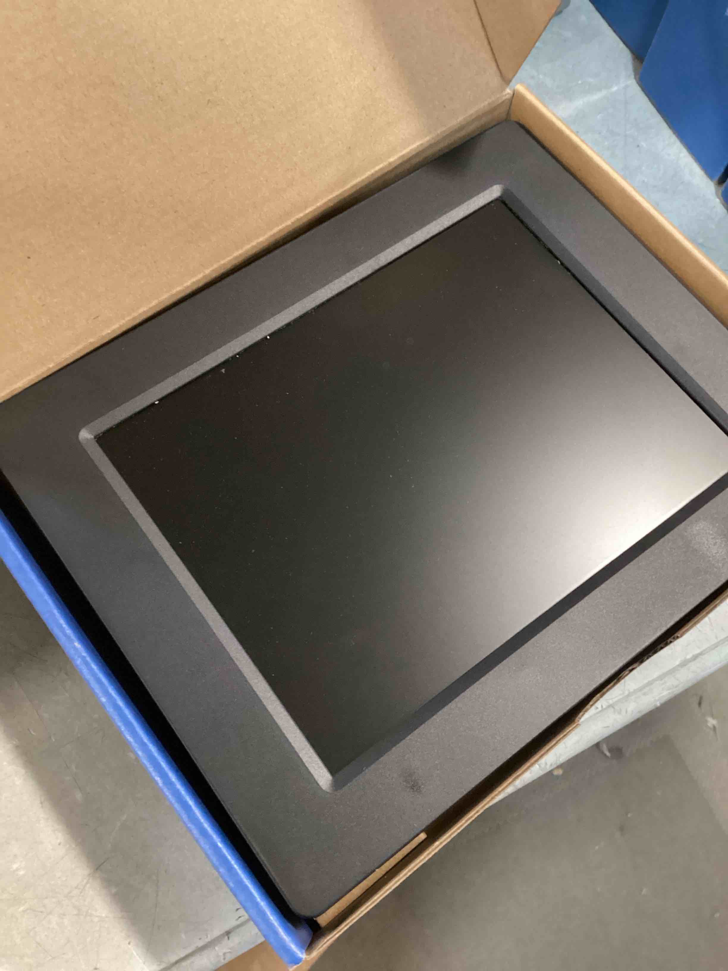 https://s3.amazonaws.com/lotting-images-prod/bidfta/GRA1458927_1734108784807.jpeg