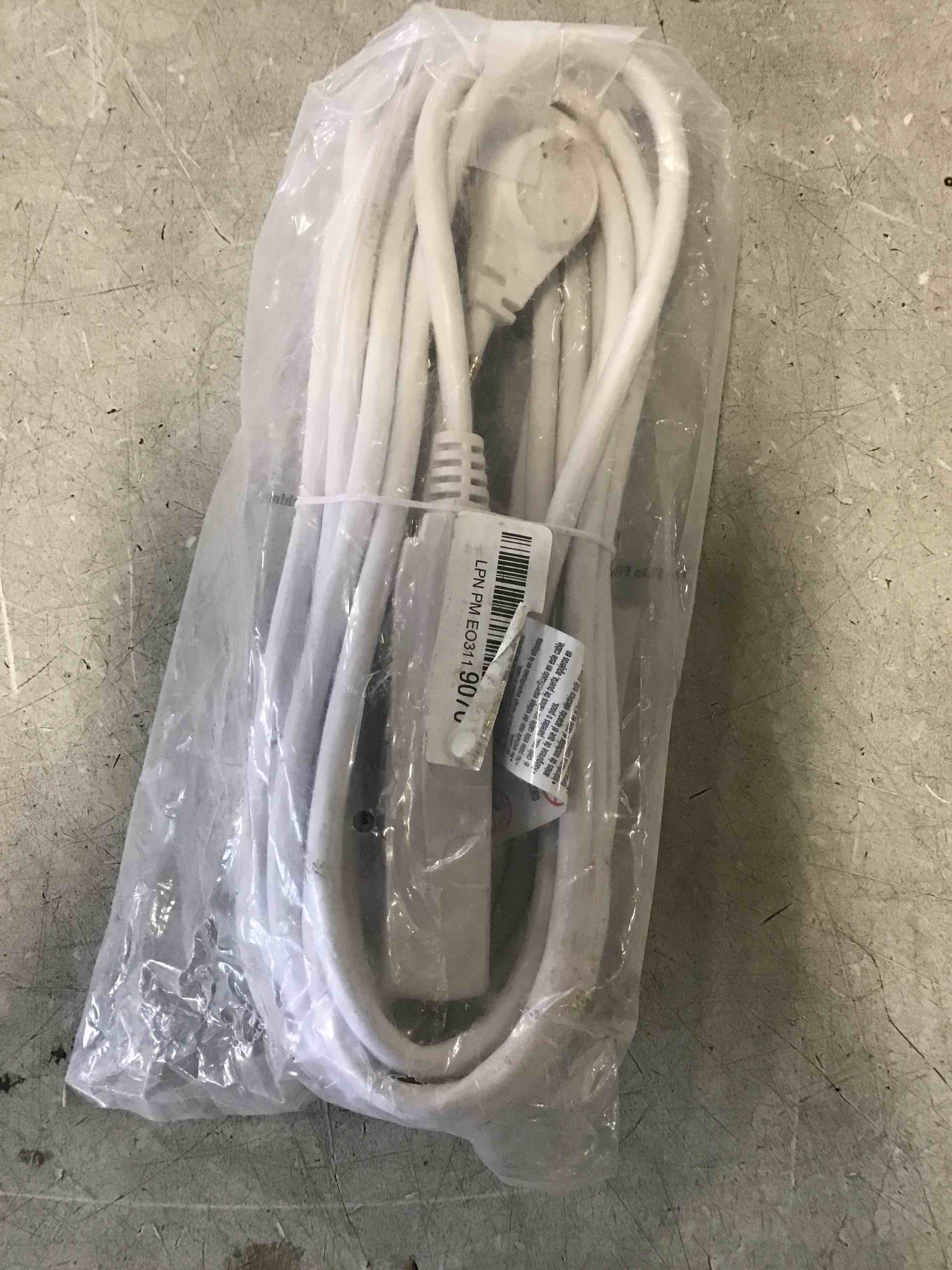 https://s3.amazonaws.com/lotting-images-prod/bidfta/GRA1460945_1734122951146.jpeg