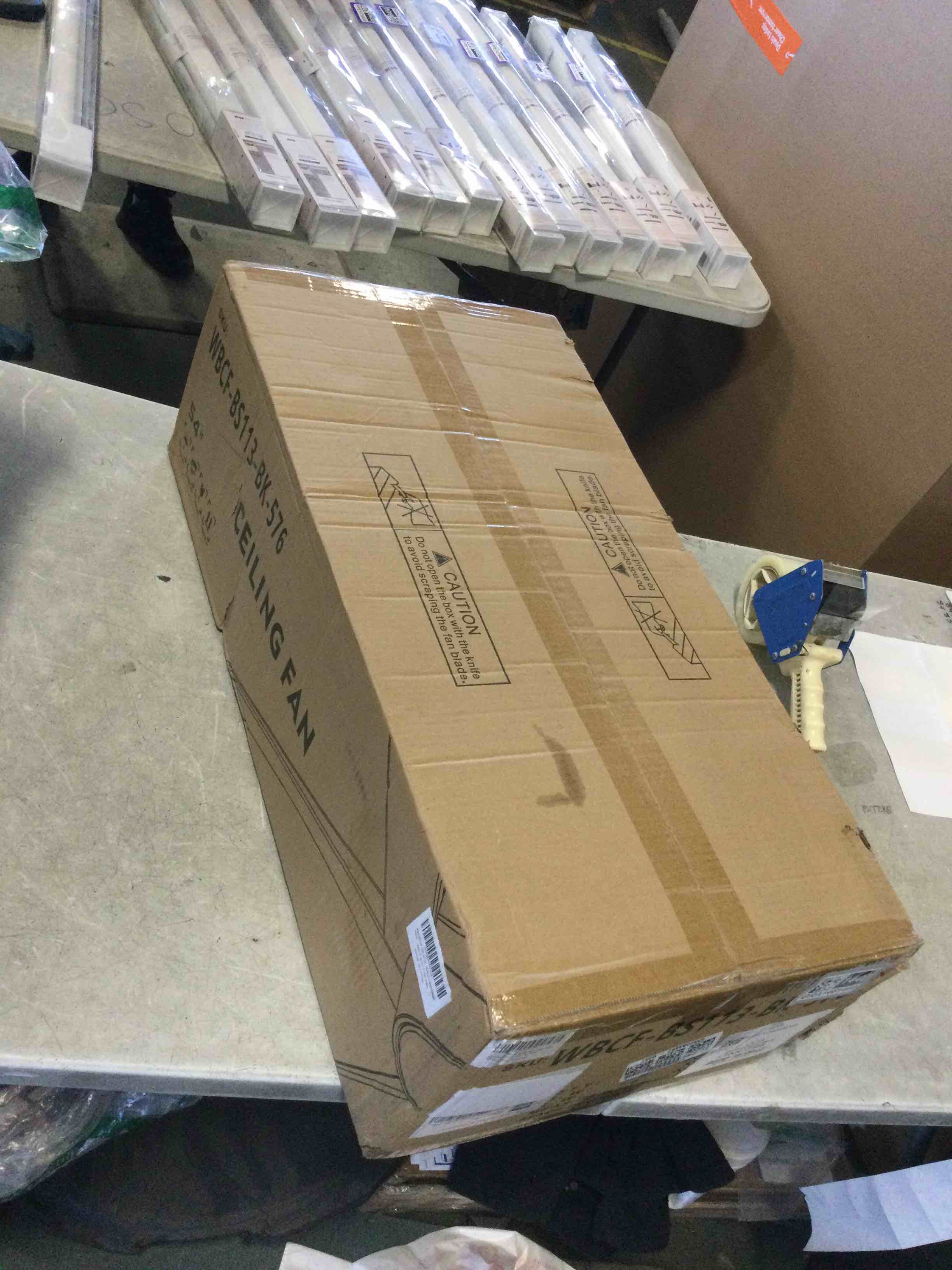 https://s3.amazonaws.com/lotting-images-prod/bidfta/GRA1461440_1734457974792.jpeg