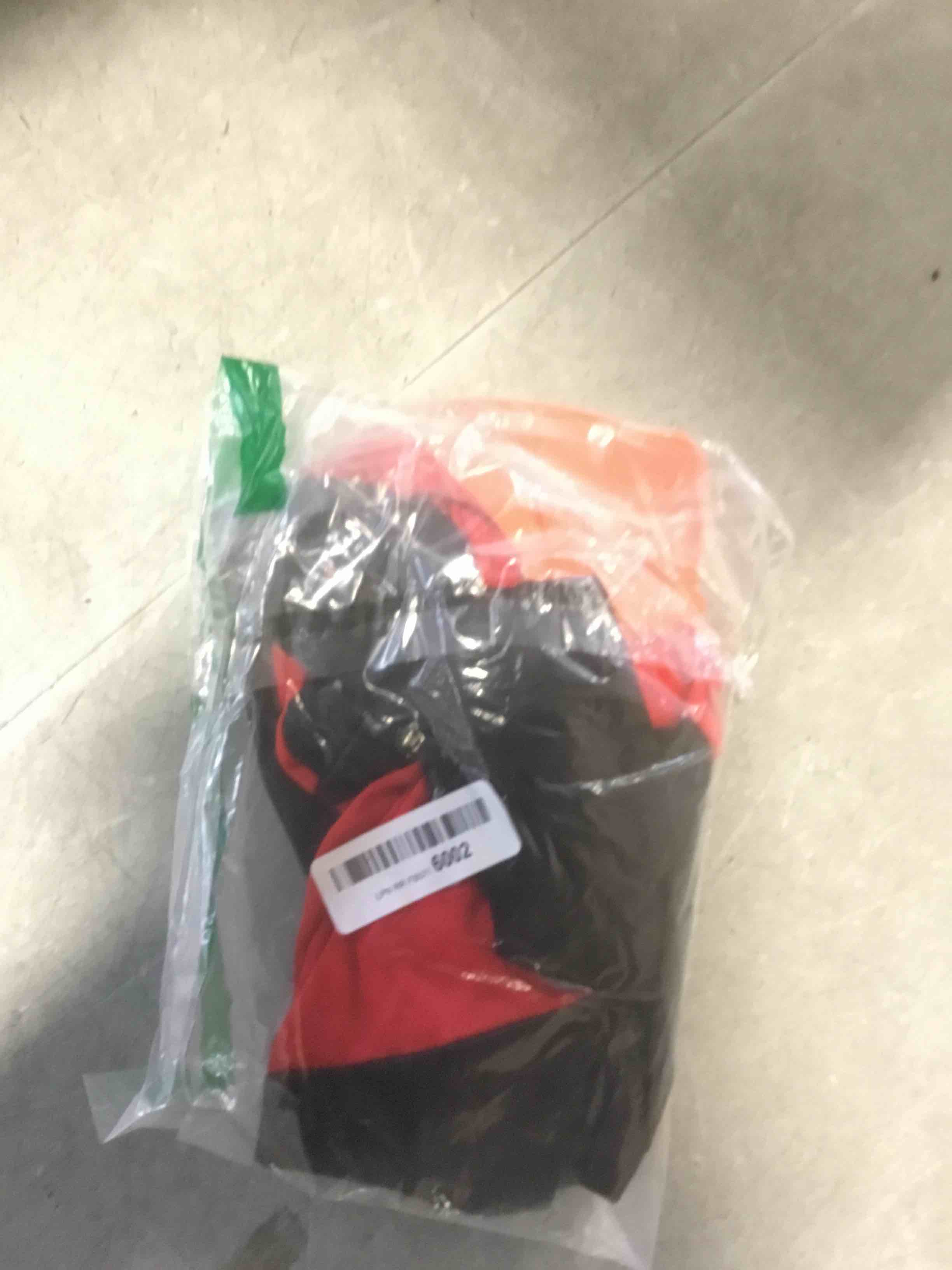 https://s3.amazonaws.com/lotting-images-prod/bidfta/GRA1461667_1734618848069.jpeg
