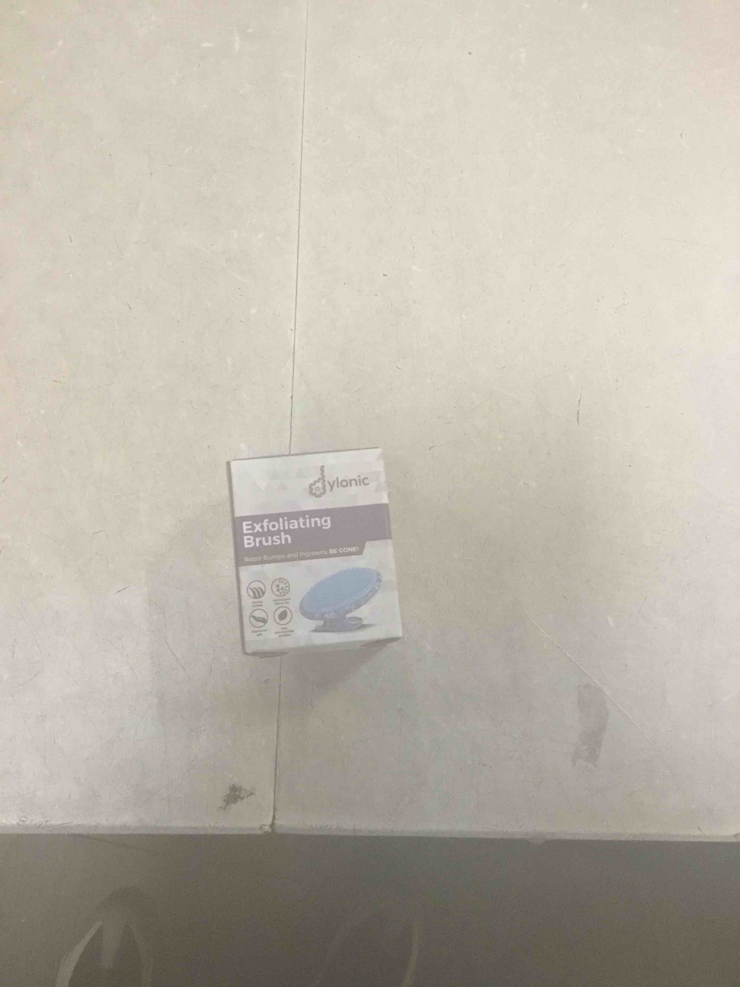 https://s3.amazonaws.com/lotting-images-prod/bidfta/GRA1461738_1734960366530.jpeg