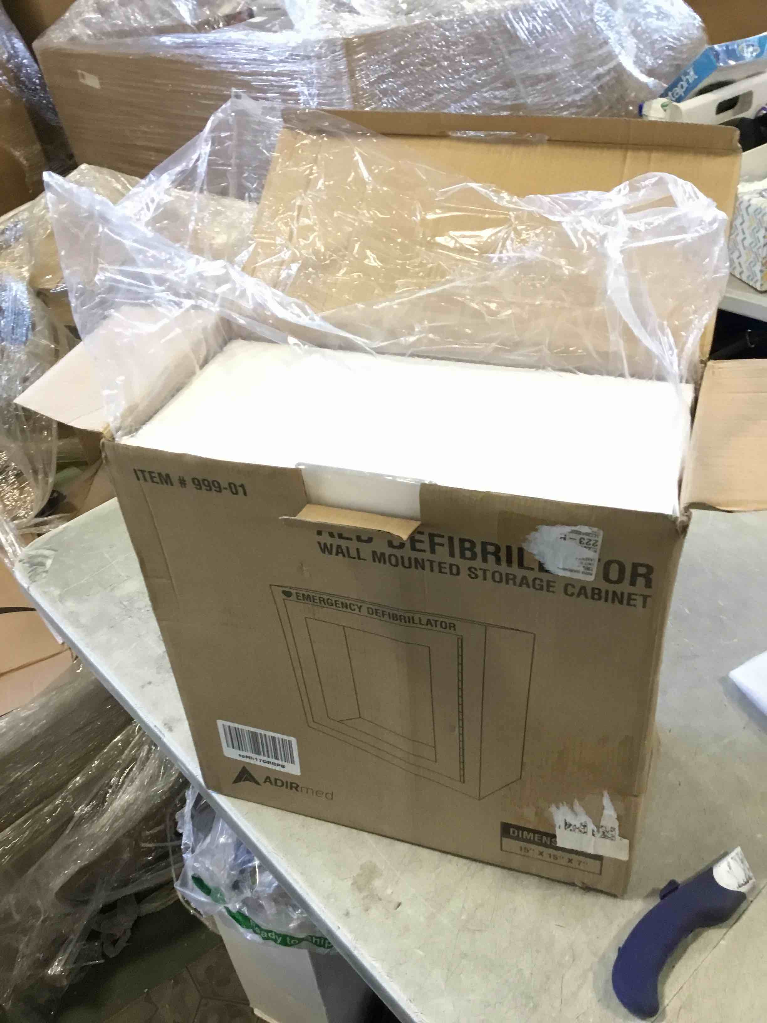 https://s3.amazonaws.com/lotting-images-prod/bidfta/GRA1461796_1734968008667.jpeg
