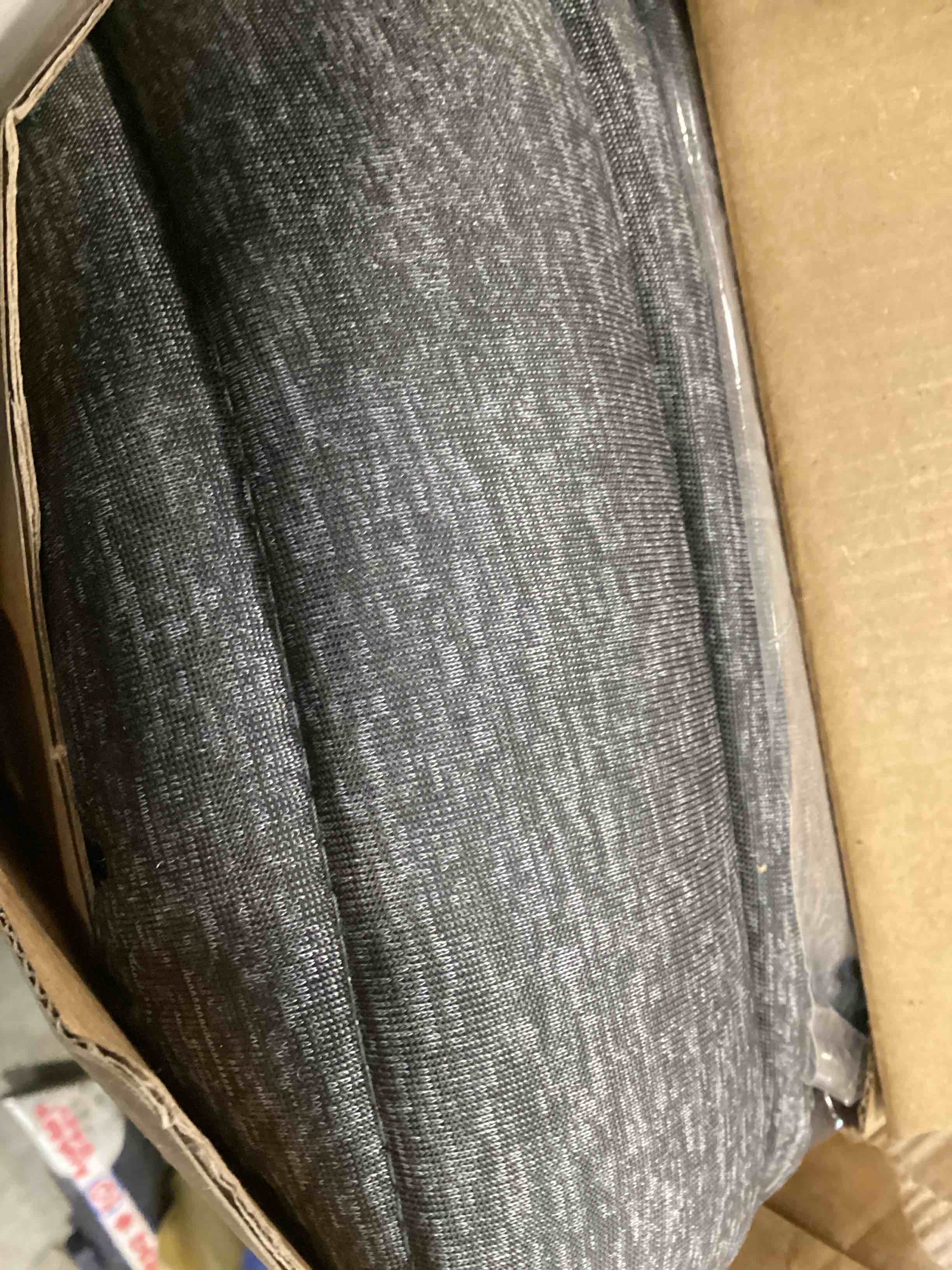 https://s3.amazonaws.com/lotting-images-prod/bidfta/GRA1462481_1733504523162.jpeg