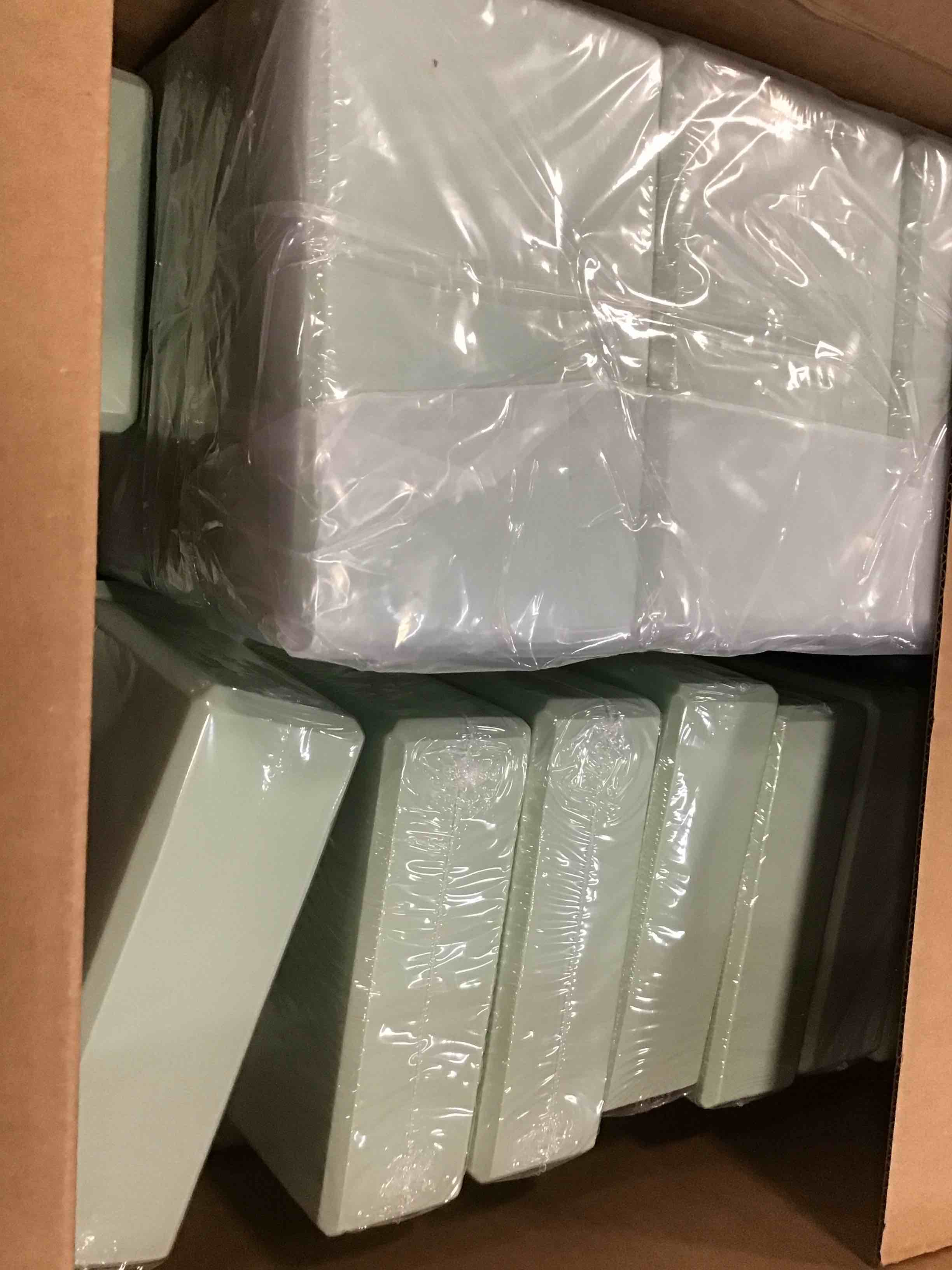 Condition photo showing Good Condition for Outus 20 Pcs Yoga Blocks Bulk 9 x 6 x 3 Inch High Density Foam Yoga Bricks Yoga Foam Blocks to Improve Strength Flexibility Balance Soft Non Slip Gymnastic Blocks for Yoga Sports Cool Mint