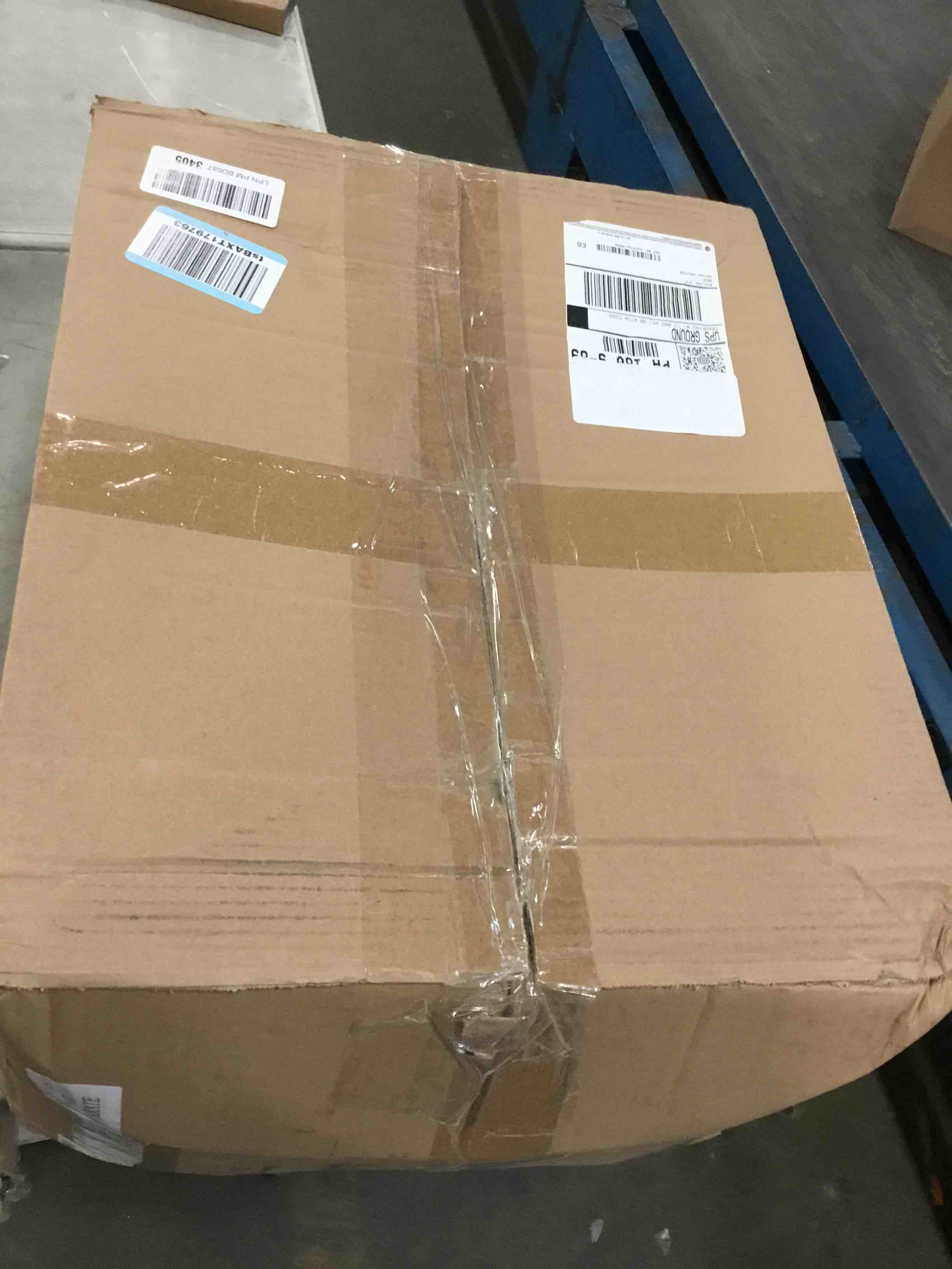 https://s3.amazonaws.com/lotting-images-prod/bidfta/GRA1464727_1735860161197.jpeg