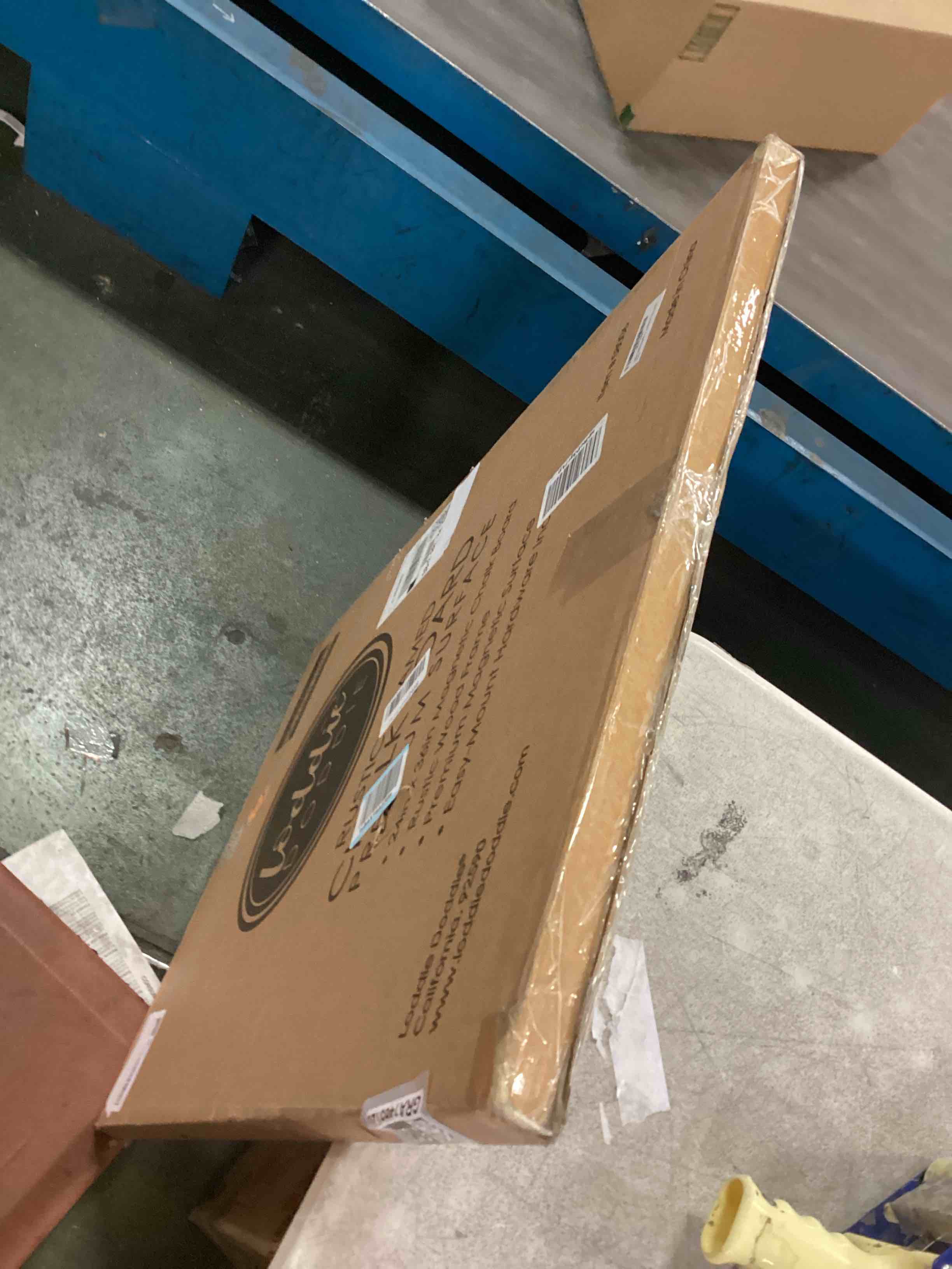 https://s3.amazonaws.com/lotting-images-prod/bidfta/GRA1465120_1732553727301.jpeg