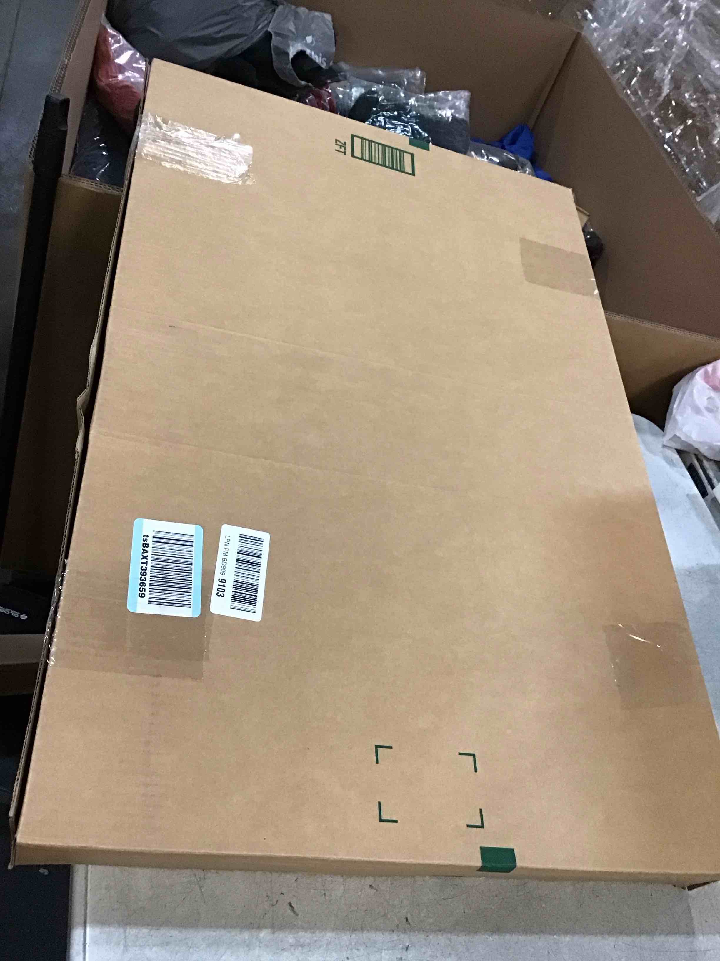 https://s3.amazonaws.com/lotting-images-prod/bidfta/GRA1465654_1732724422524.jpeg