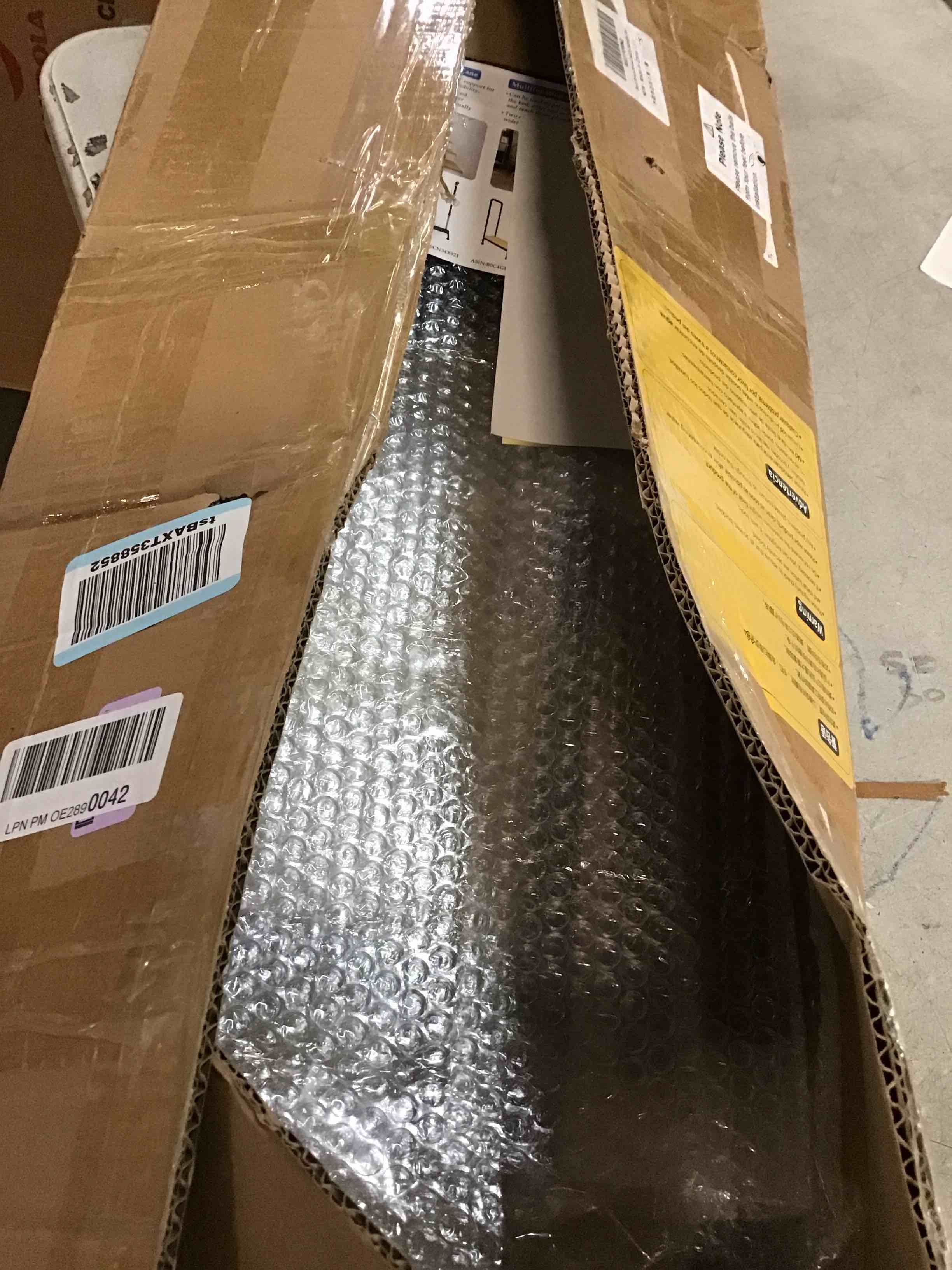 https://s3.amazonaws.com/lotting-images-prod/bidfta/GRA1466078_1733163910042.jpeg